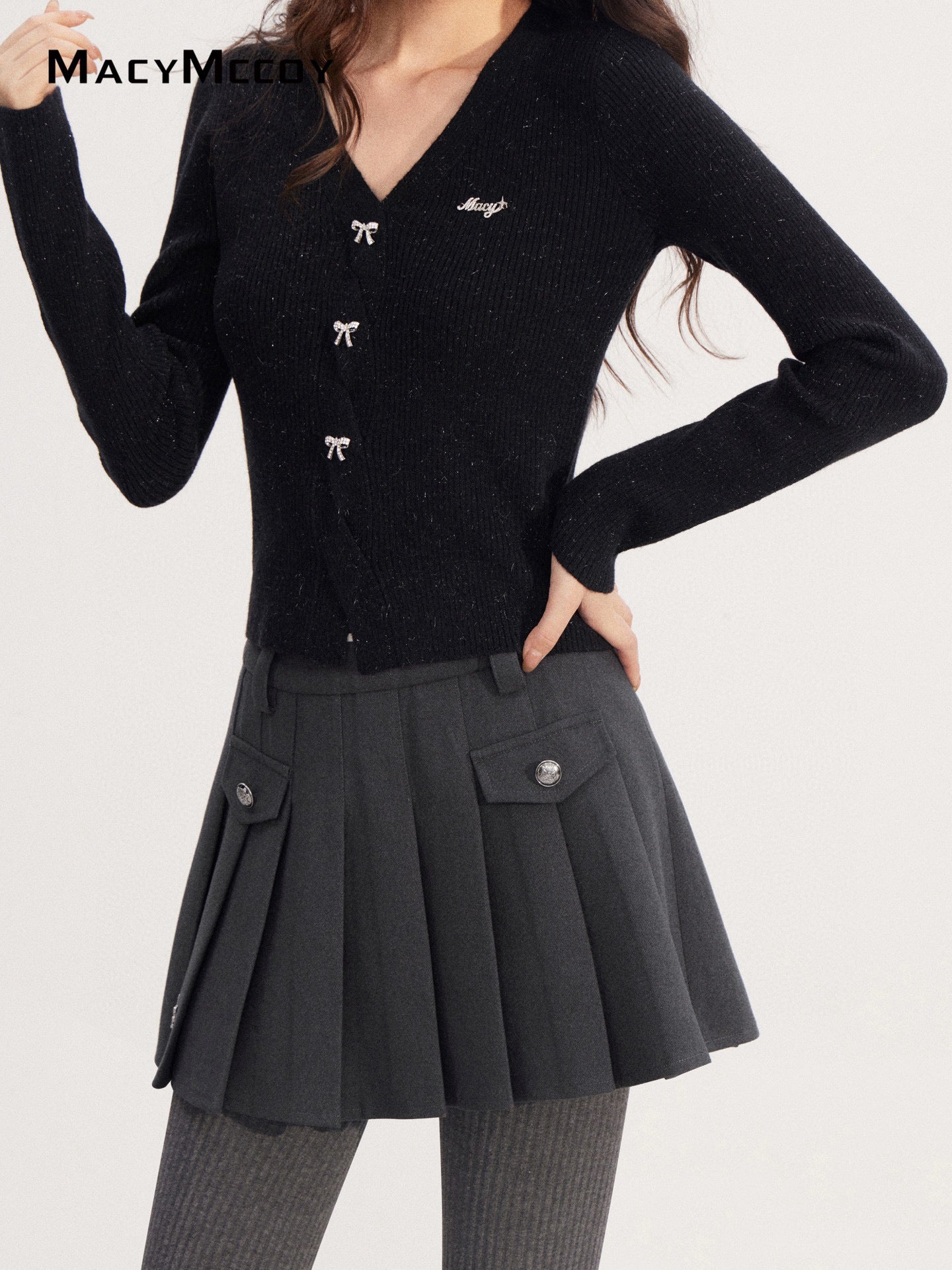 MacyMccoy MMC2025224 V-neck bright silk knitted base top