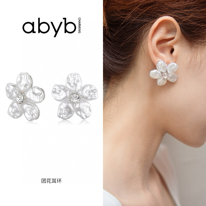 ABYB CHARMING Rosette Earrings