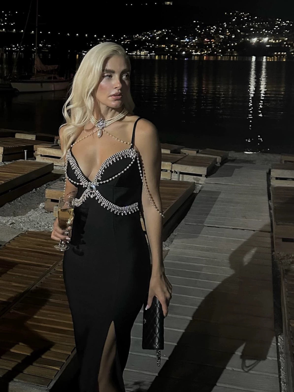 Kingwen Diamond chain V-neck slim fit maxi dress