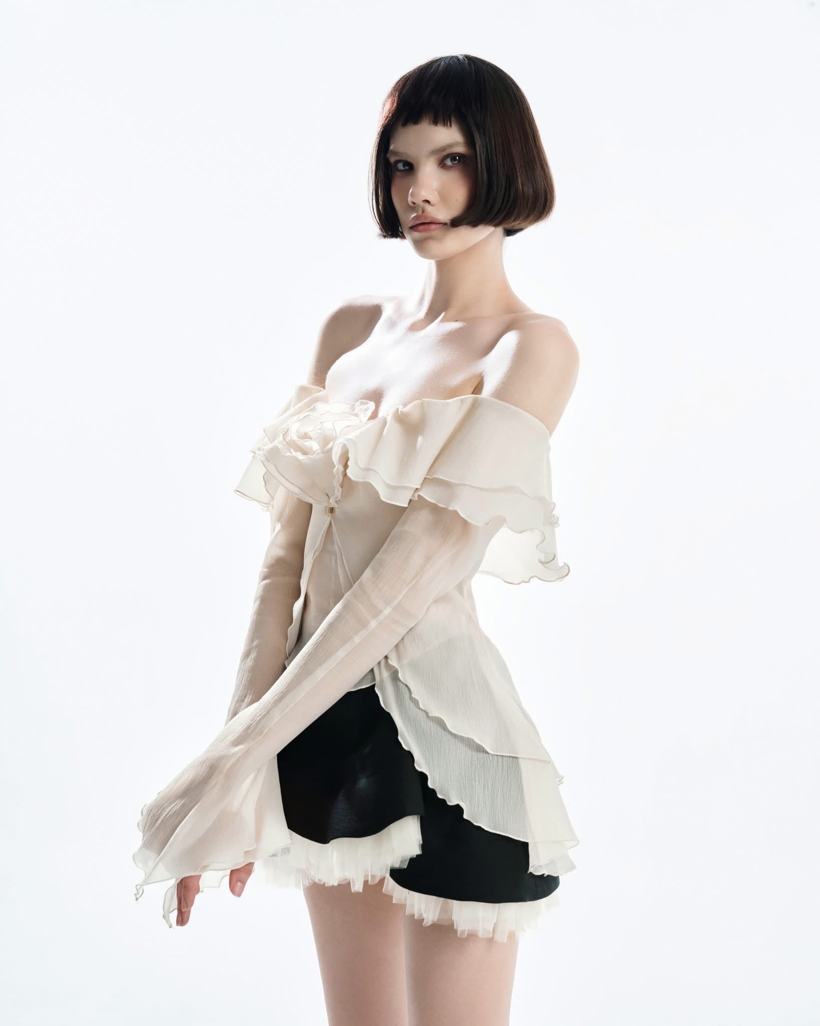MUST HAVE 3D Floral Top & Two-tone Mini Skirt