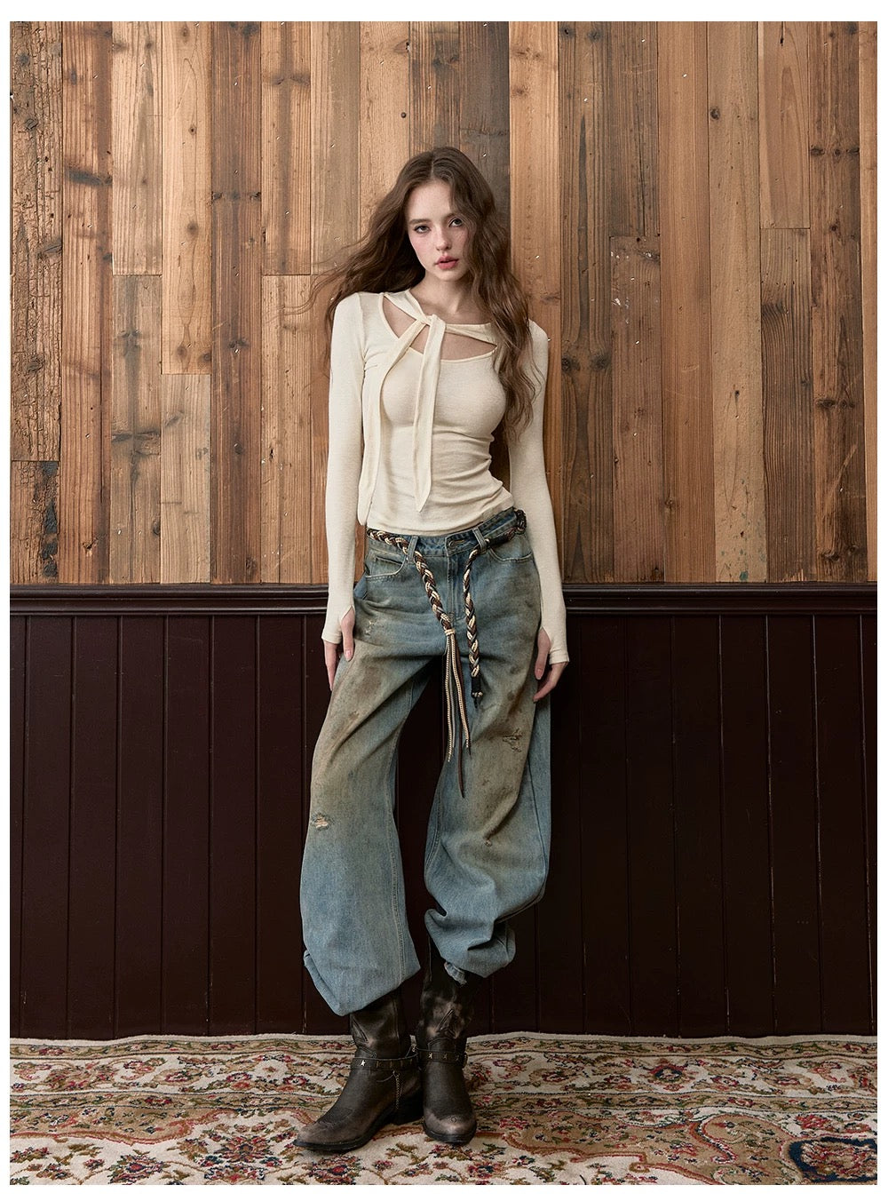 VIA PITTI VIACTP531 Lace up U-neck long sleeved knitted sweater