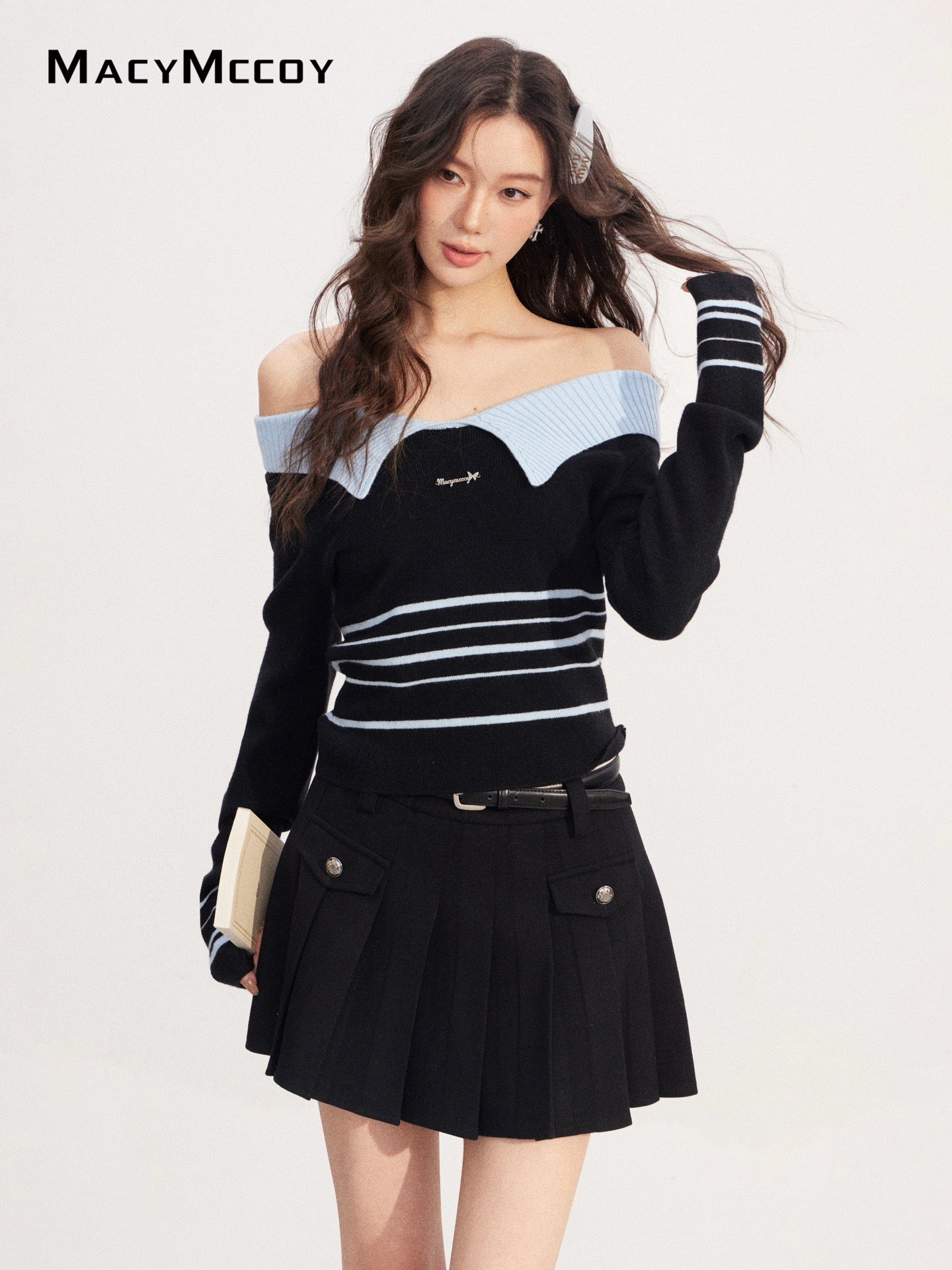 MacyMccoy MMC2025234 Color blocked lapel knit top