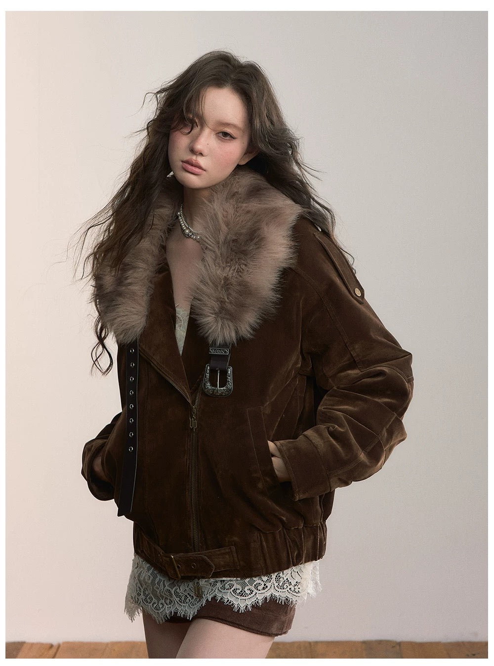 VIA PITTI VIAAA033 Three-Function Leather Belt & Fur Shawl