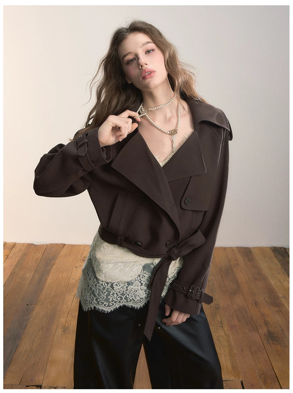 VIA PITTI VIADC647 Bottom strap short lapel windbreaker