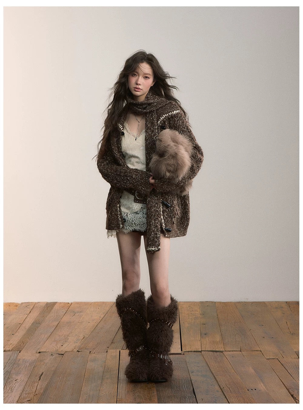 VIA PITTI VIADK620&VIADK646 Bull horn button loose sweater jacket + scarf set