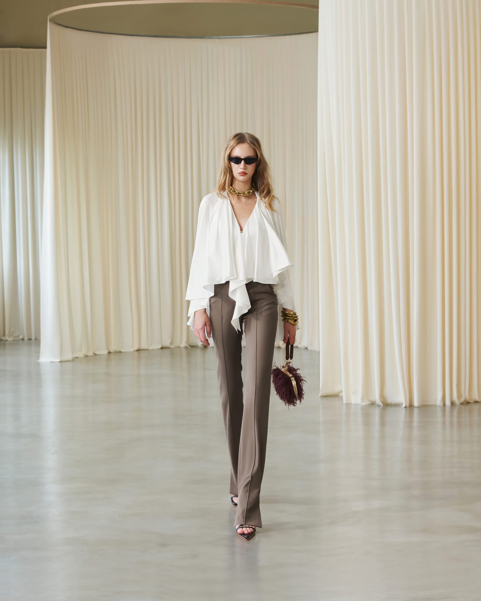MUST HAVE Silk cape top & Slit-hem pants