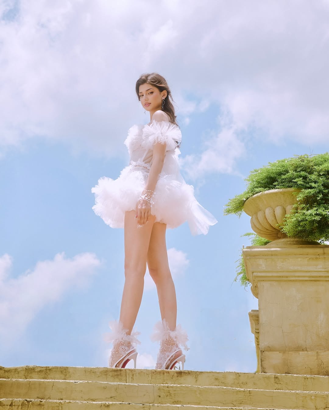 NINISESI Saha Set (with stockings)