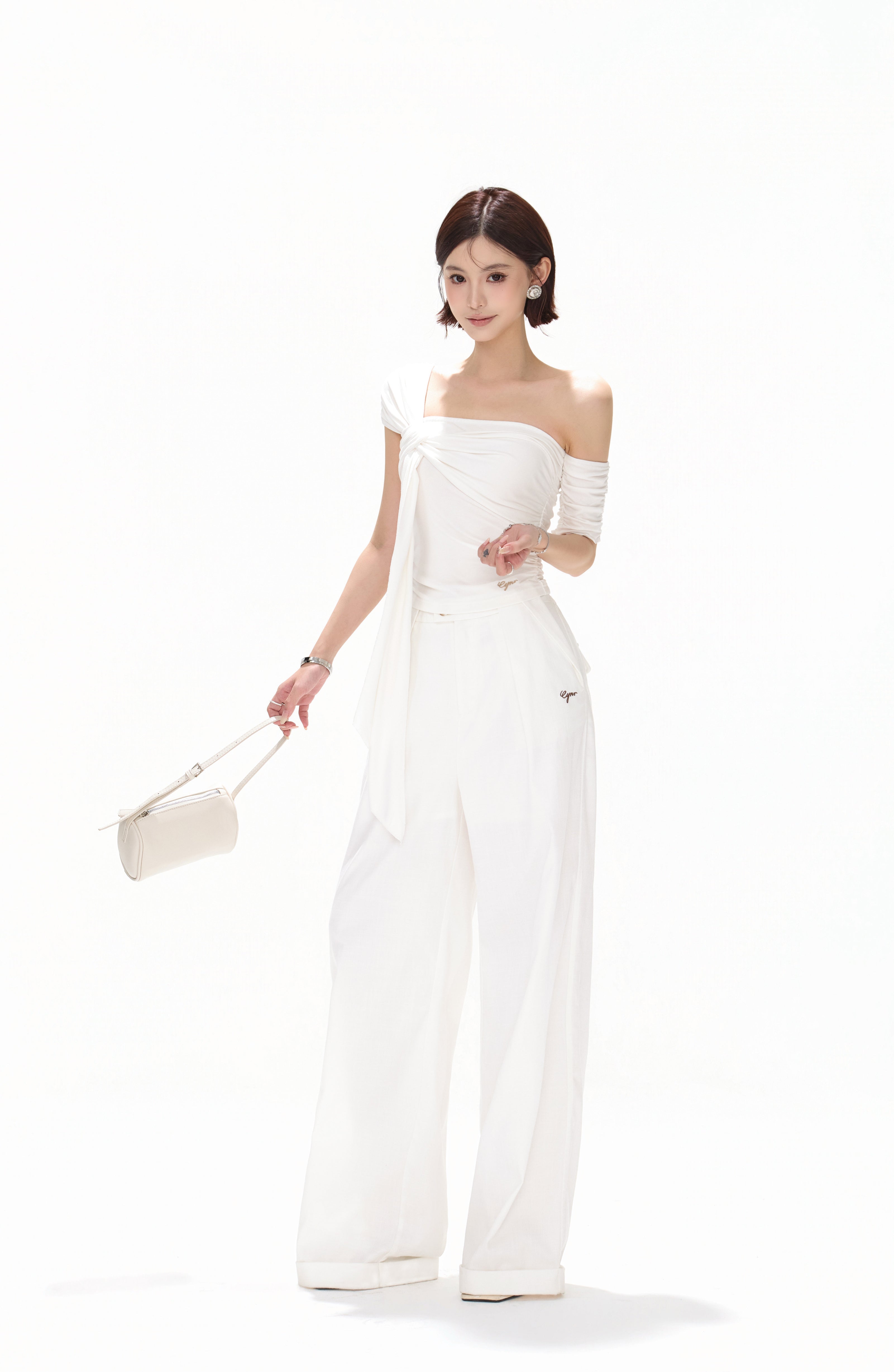 CYNR CY260402 Ribbon pleated twisted diagonal shoulder knitted top