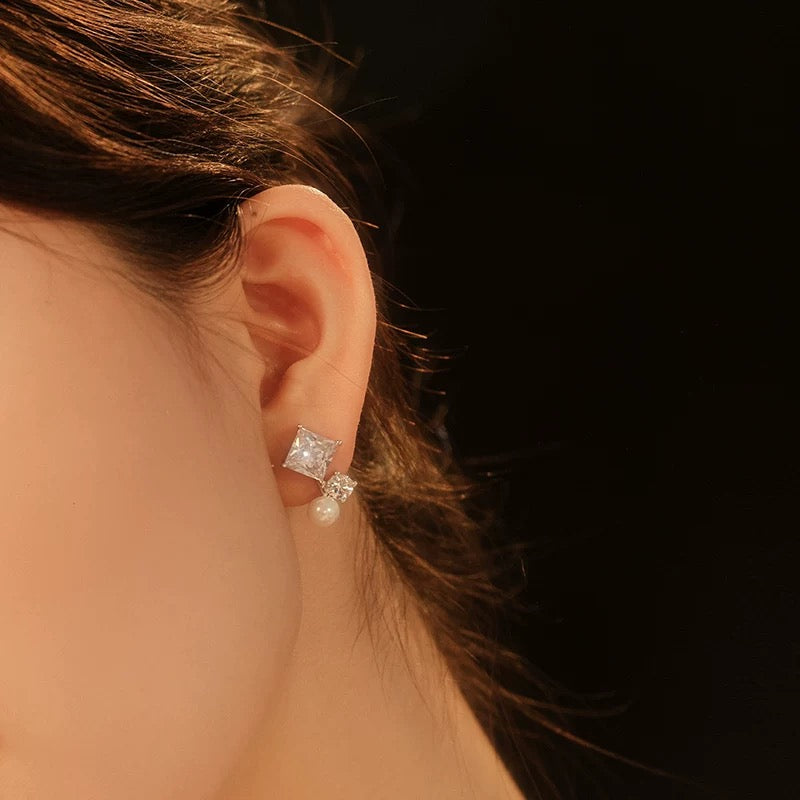 ABYB CHARMING Feast Earring