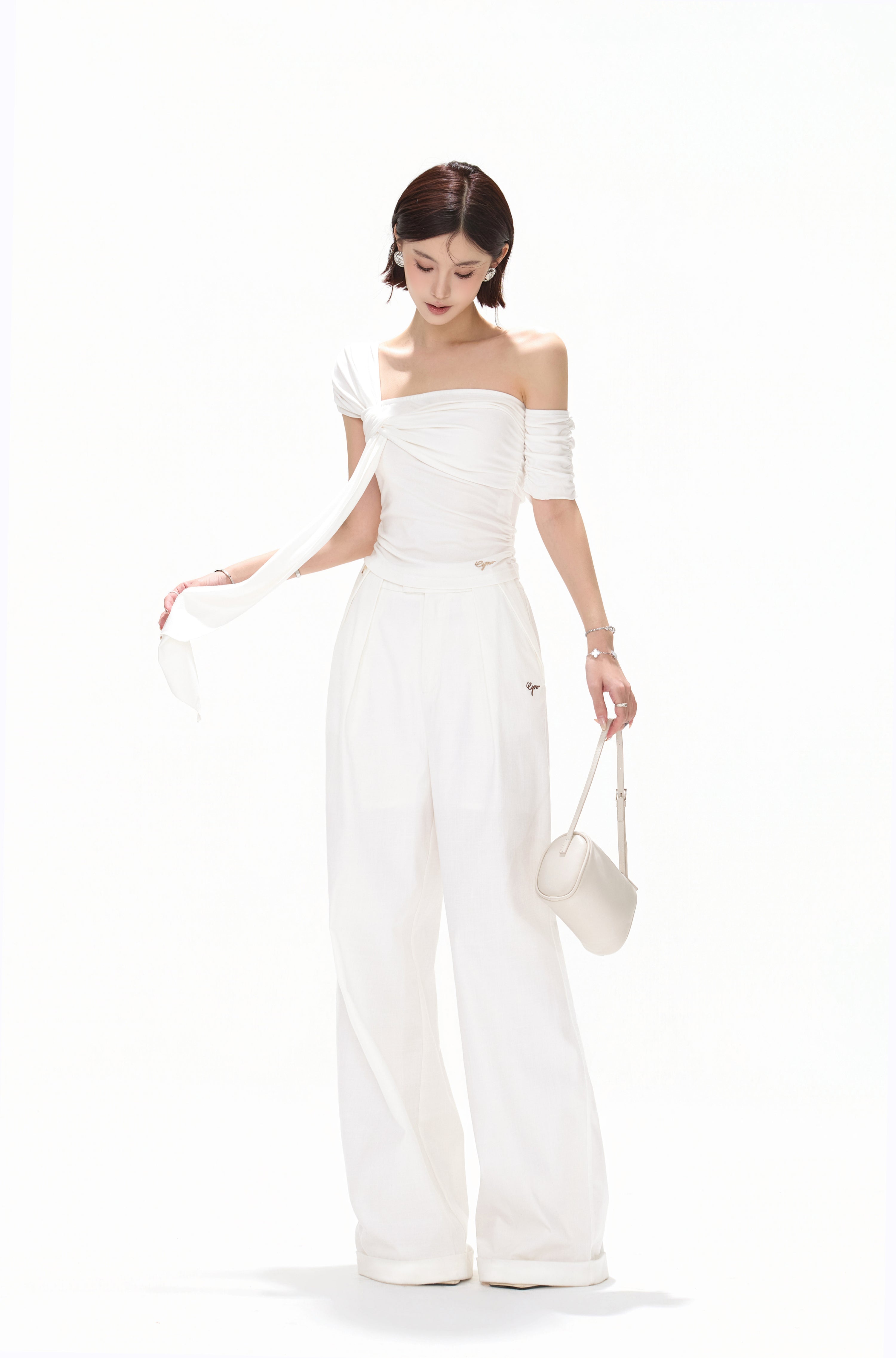 CYNR CY260402 Ribbon pleated twisted diagonal shoulder knitted top