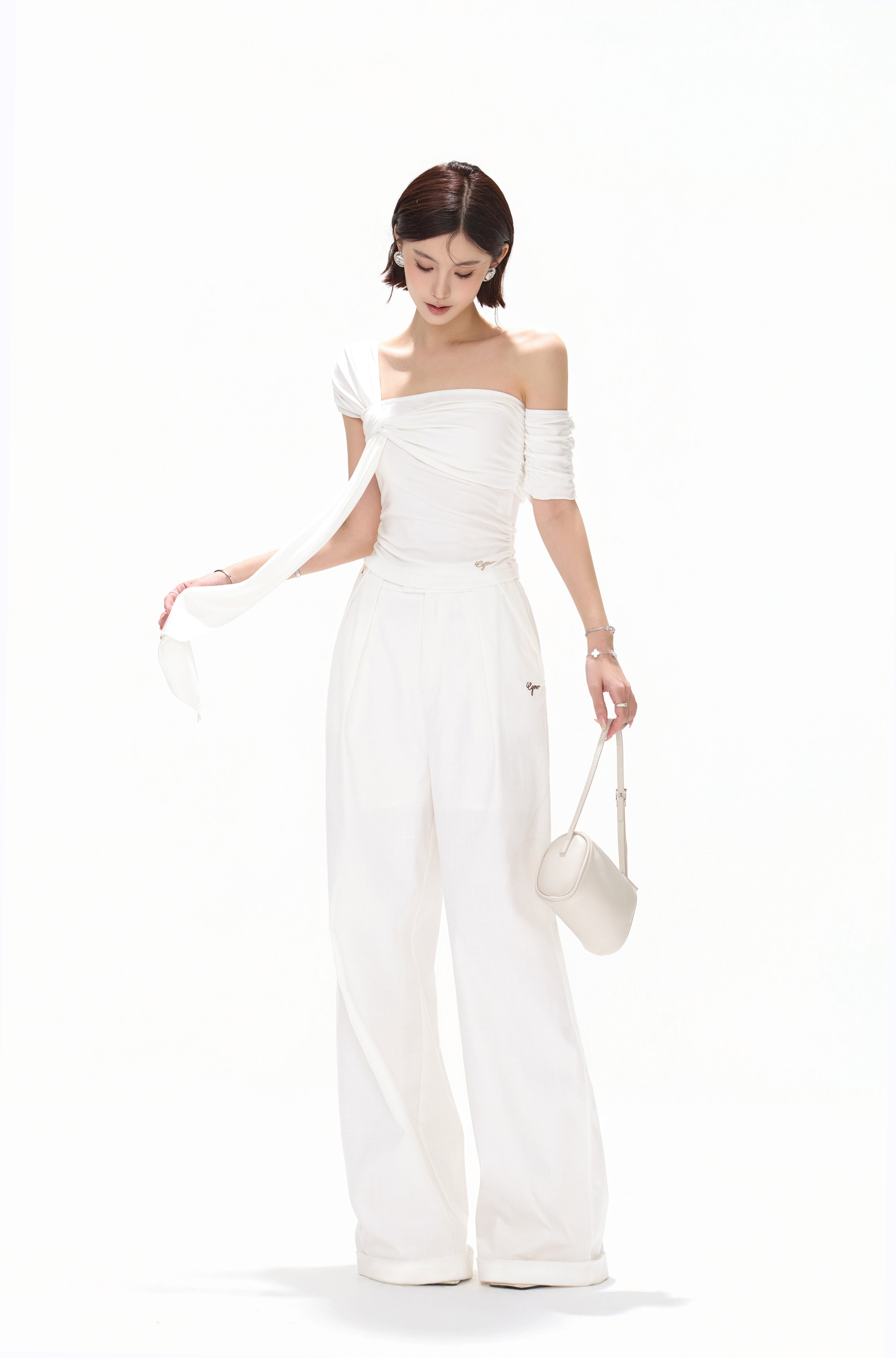 CYNR CY260402 Ribbon pleated twisted diagonal shoulder knitted top