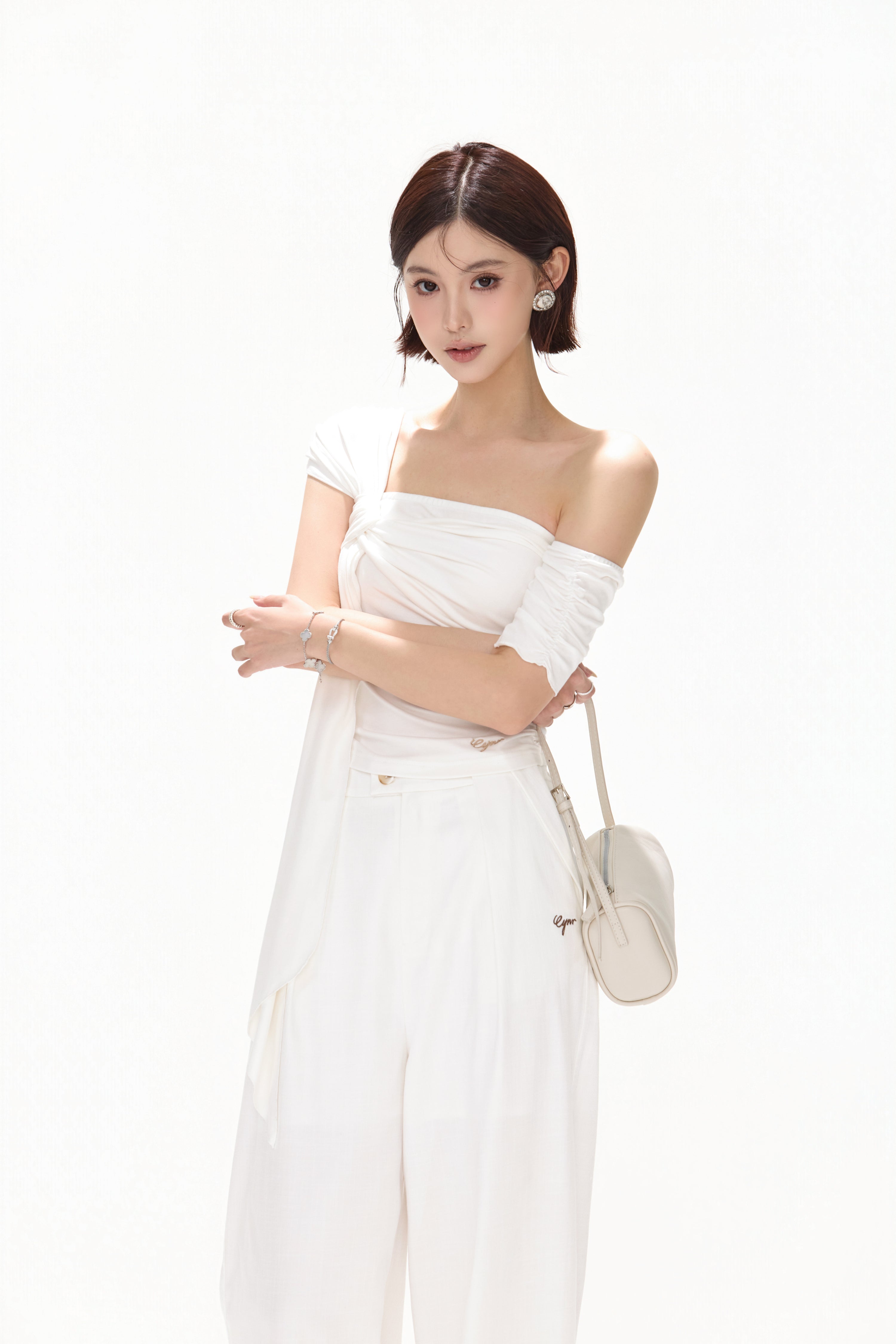 CYNR CY260402 Ribbon pleated twisted diagonal shoulder knitted top