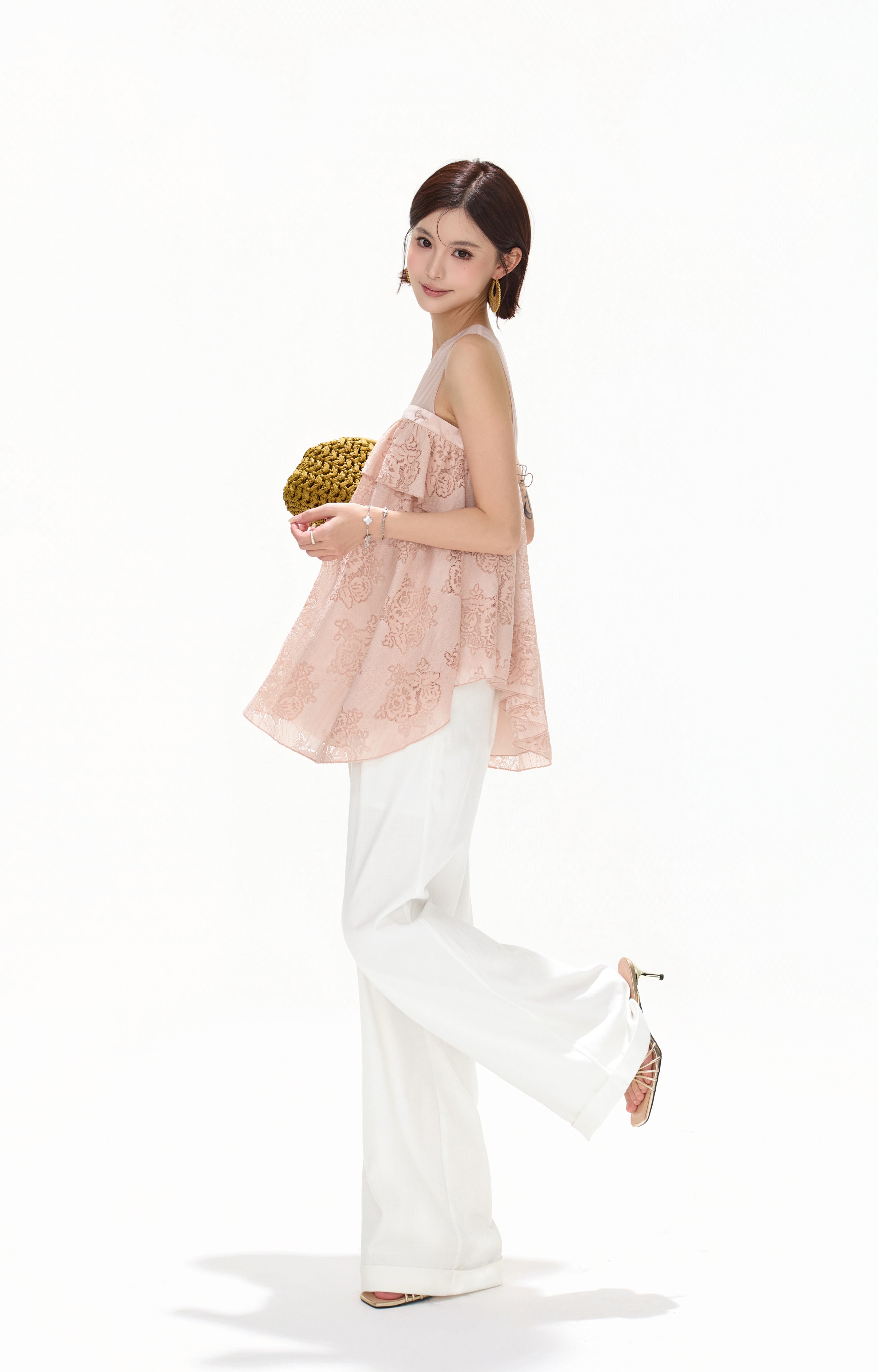 CYNR CY260412SAI Mesh rose lace irregular sleeveless top