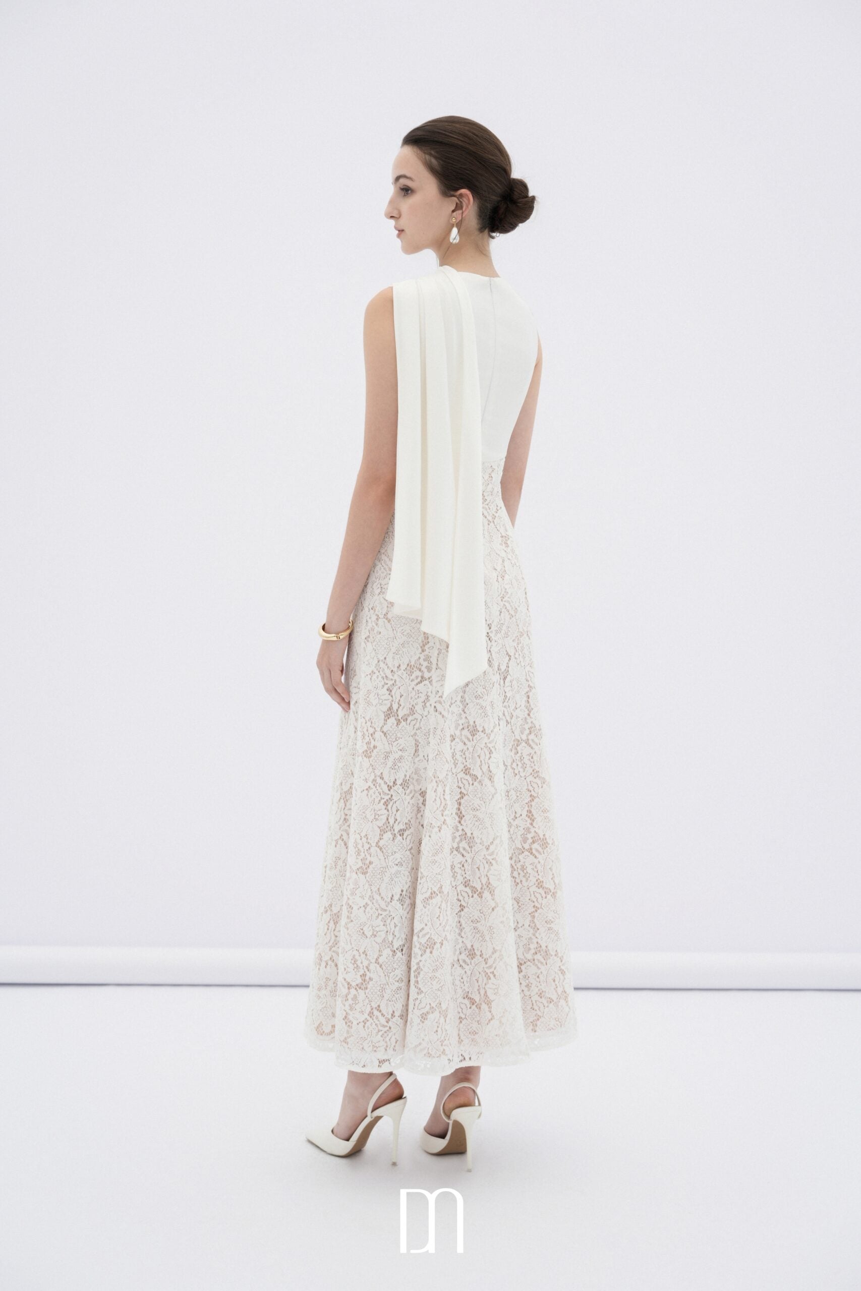 BYDENIO Velin lace midi dress with draped silk neck