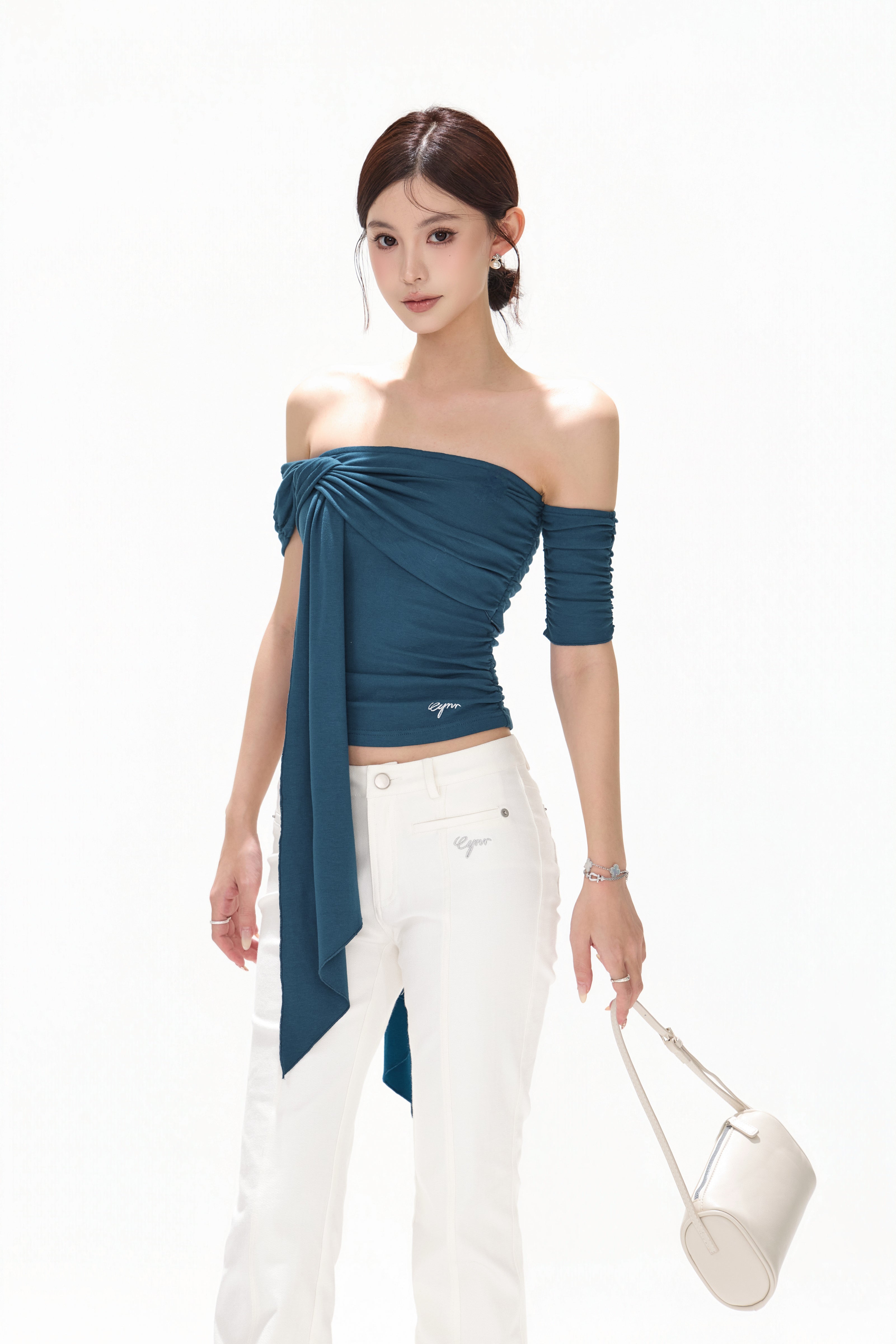 CYNR CY260402 Ribbon pleated twisted diagonal shoulder knitted top