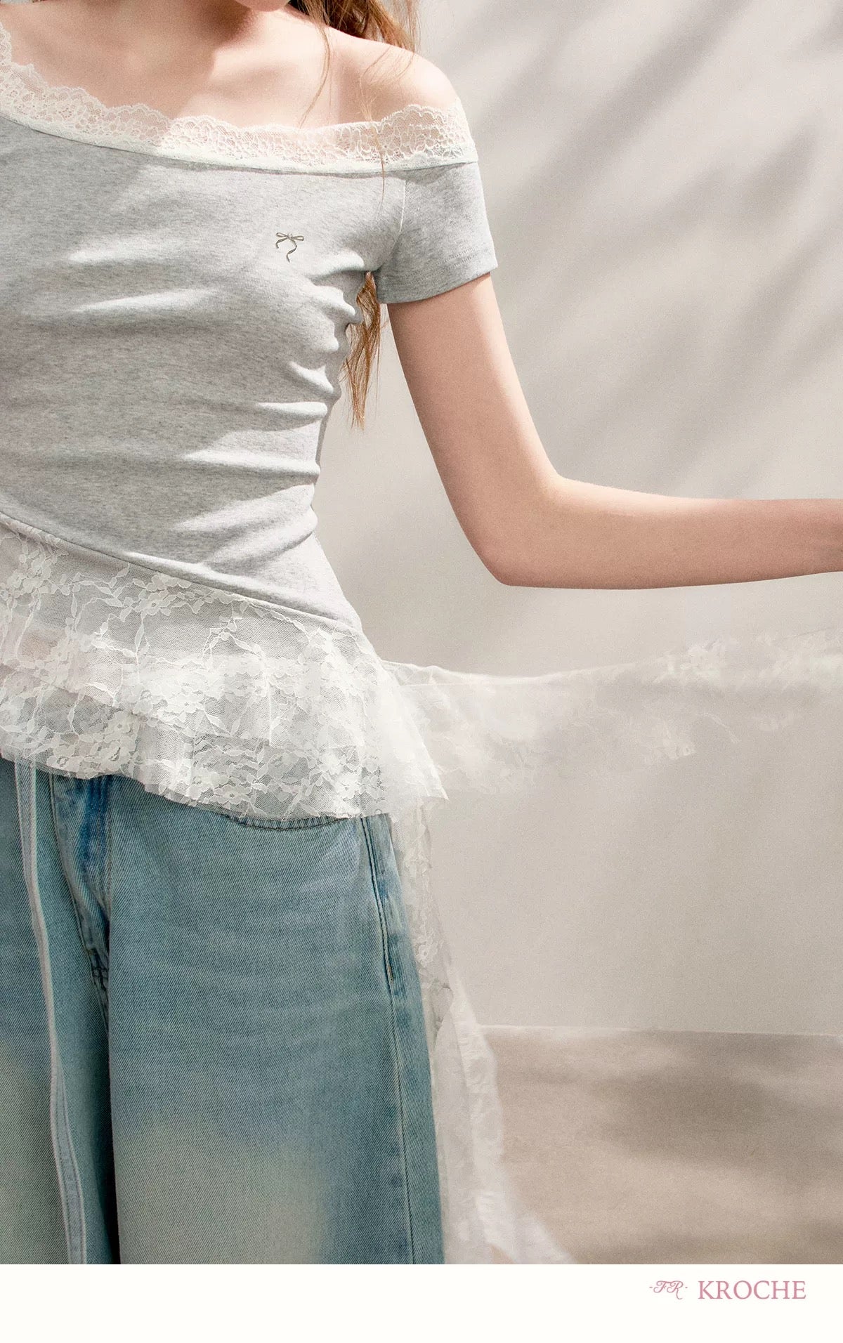 Kroche Lace splicing off-shoulder T-shirt