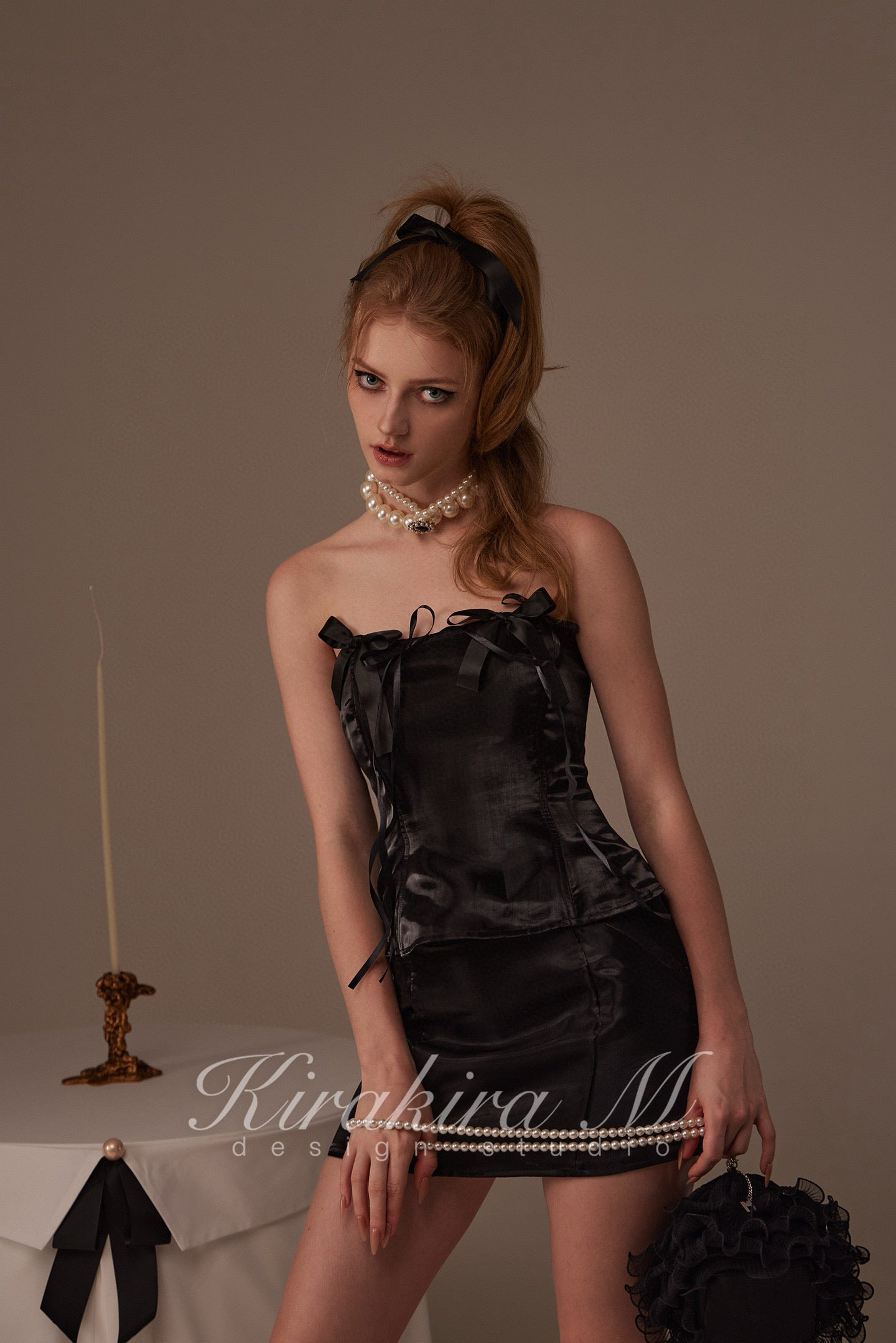 Kirakira.M Black oil-glossy bow chest & Black oil-glossy skirt