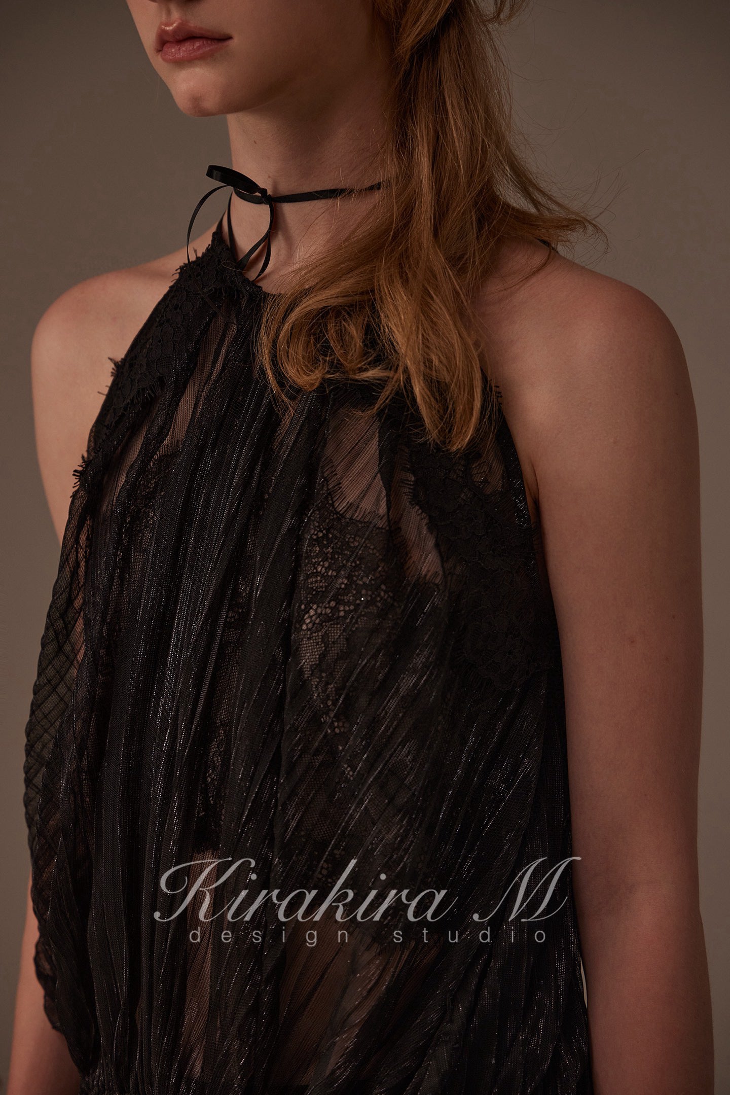Kirakira.M Black 2-picec set of Multi-layer lace top