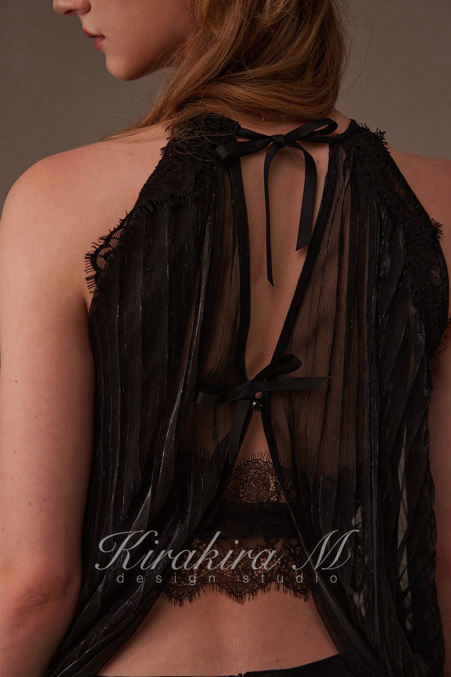 Kirakira.M Black 2-picec set of Multi-layer lace top