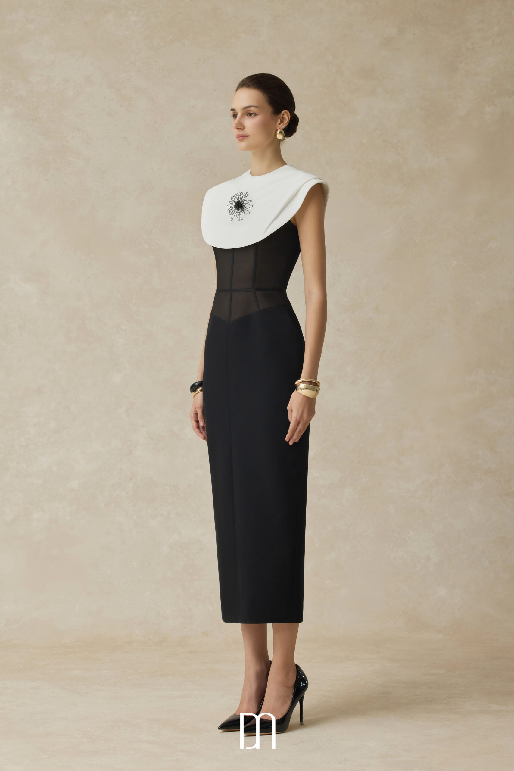 BYDENIO Lani Bodycon midi dress with white cape
