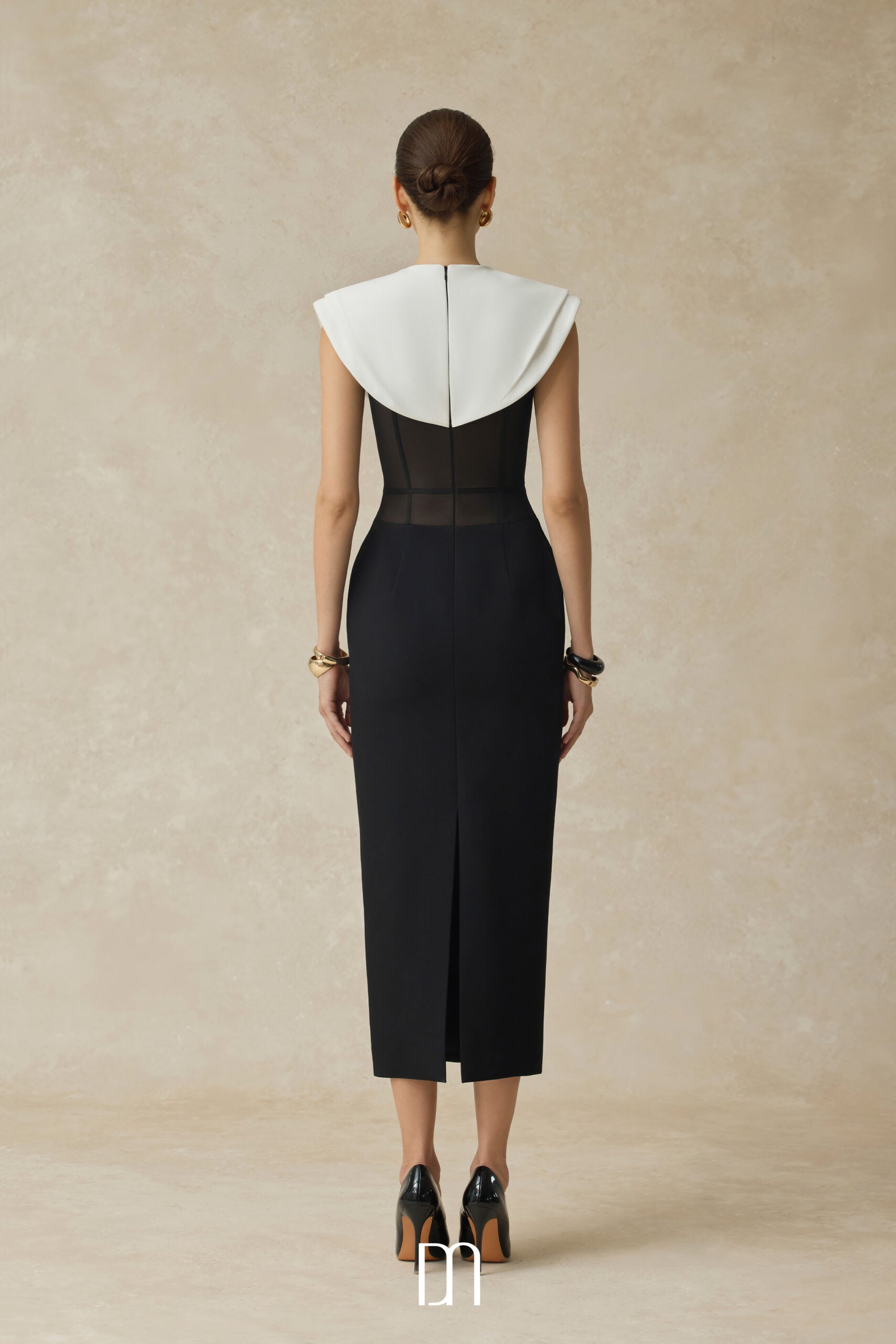 BYDENIO Lani Bodycon midi dress with white cape
