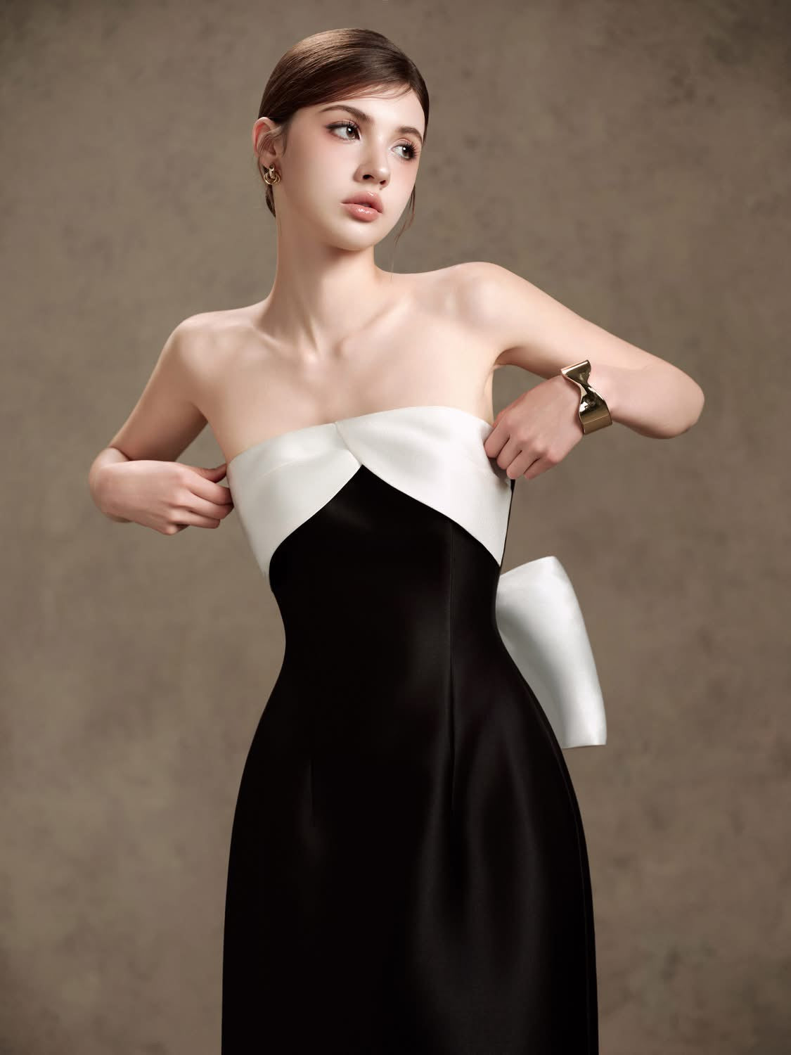 Delicate DIVA DRESS