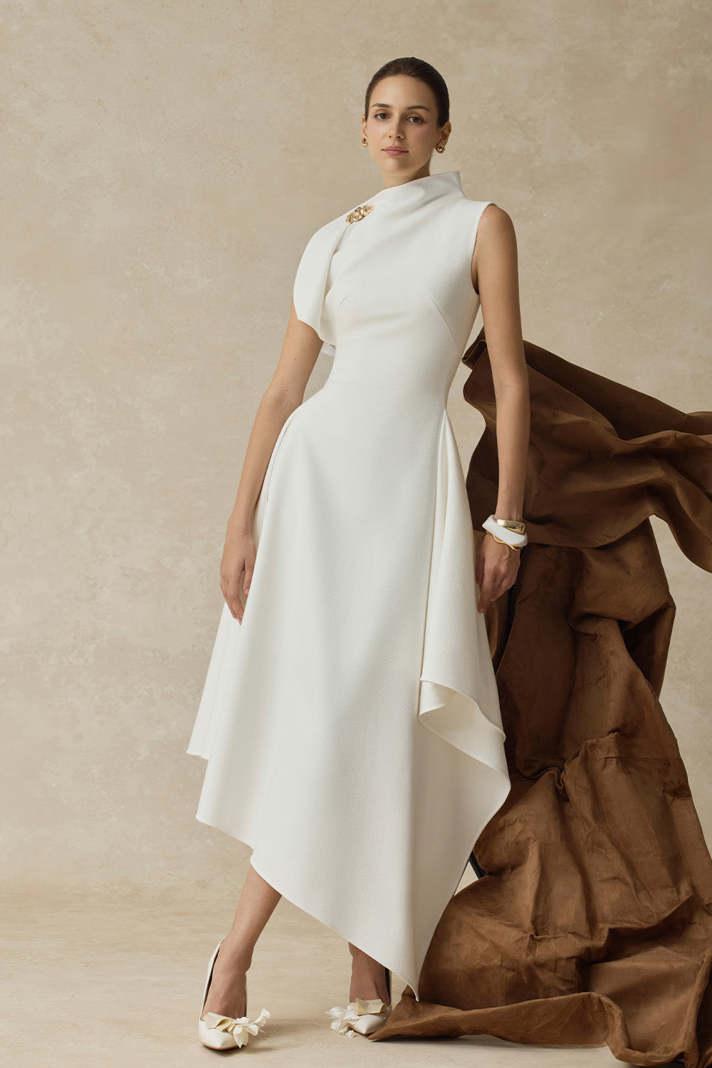 BYDENIO Cerelle asymmetrical hem flared midi dress