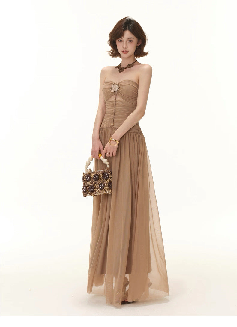 CYNR Knitted waist-cinching slim-fit dress