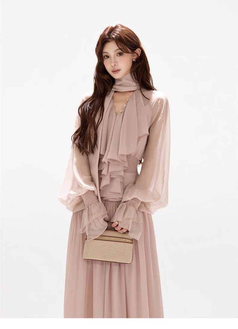 CYNR Chiffon ribbon V-neck dress
