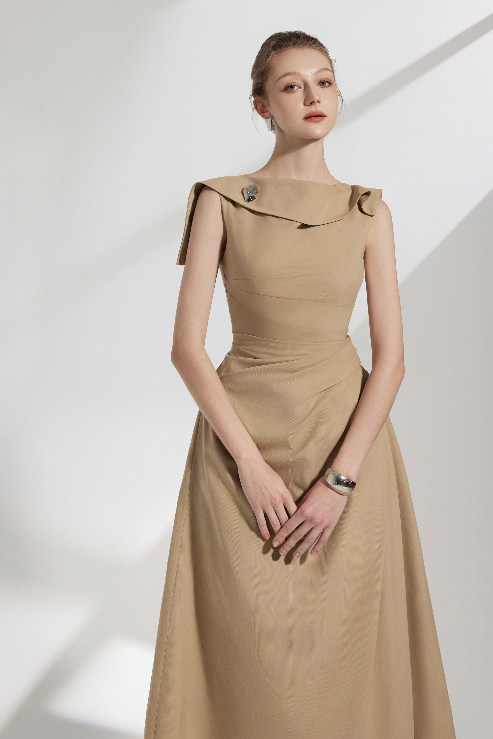 BYDENIO Solene Midi Dress With Flipped-collar
