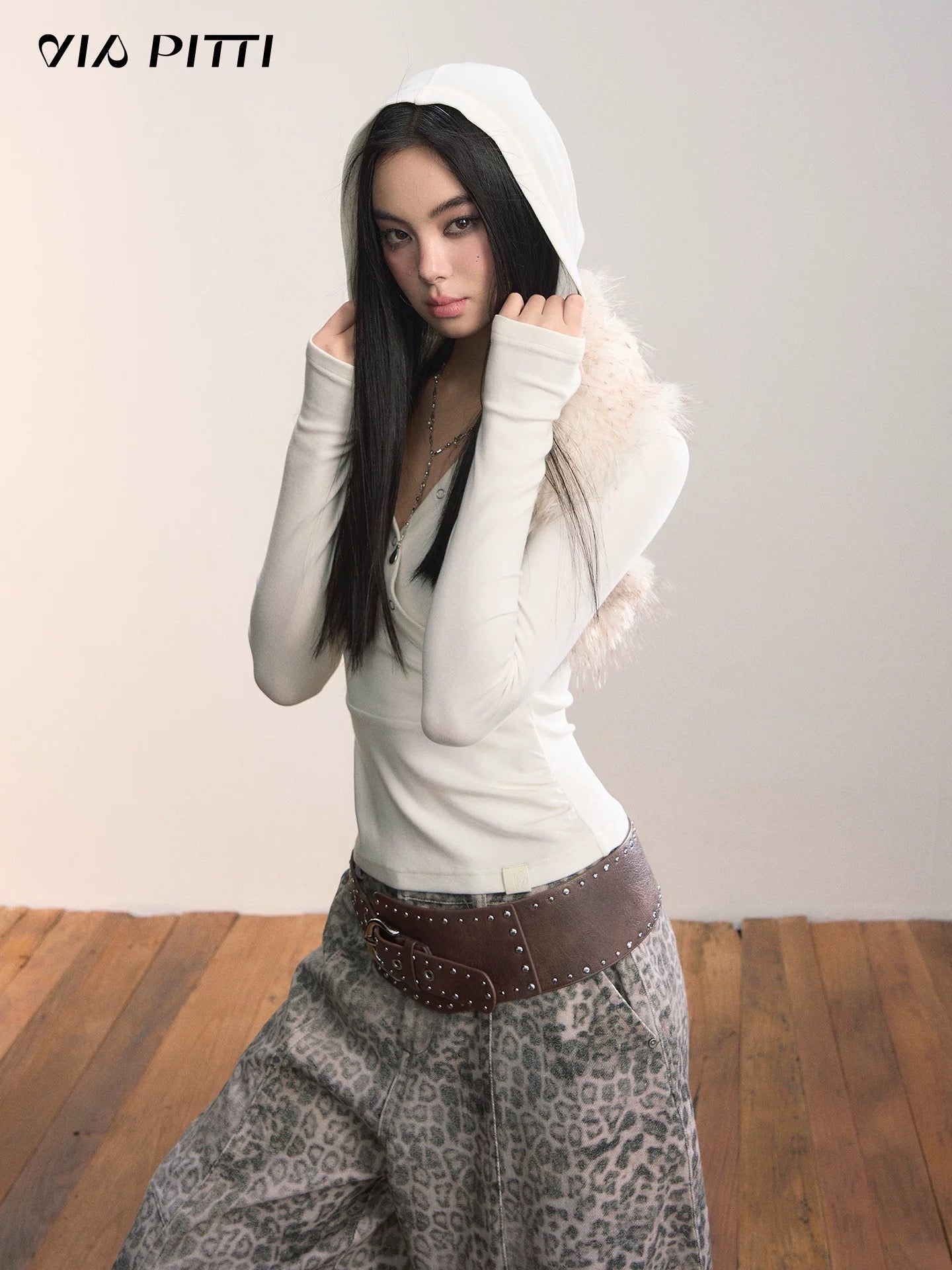 VIA PITTI VIADTP643 Hooded base knit top