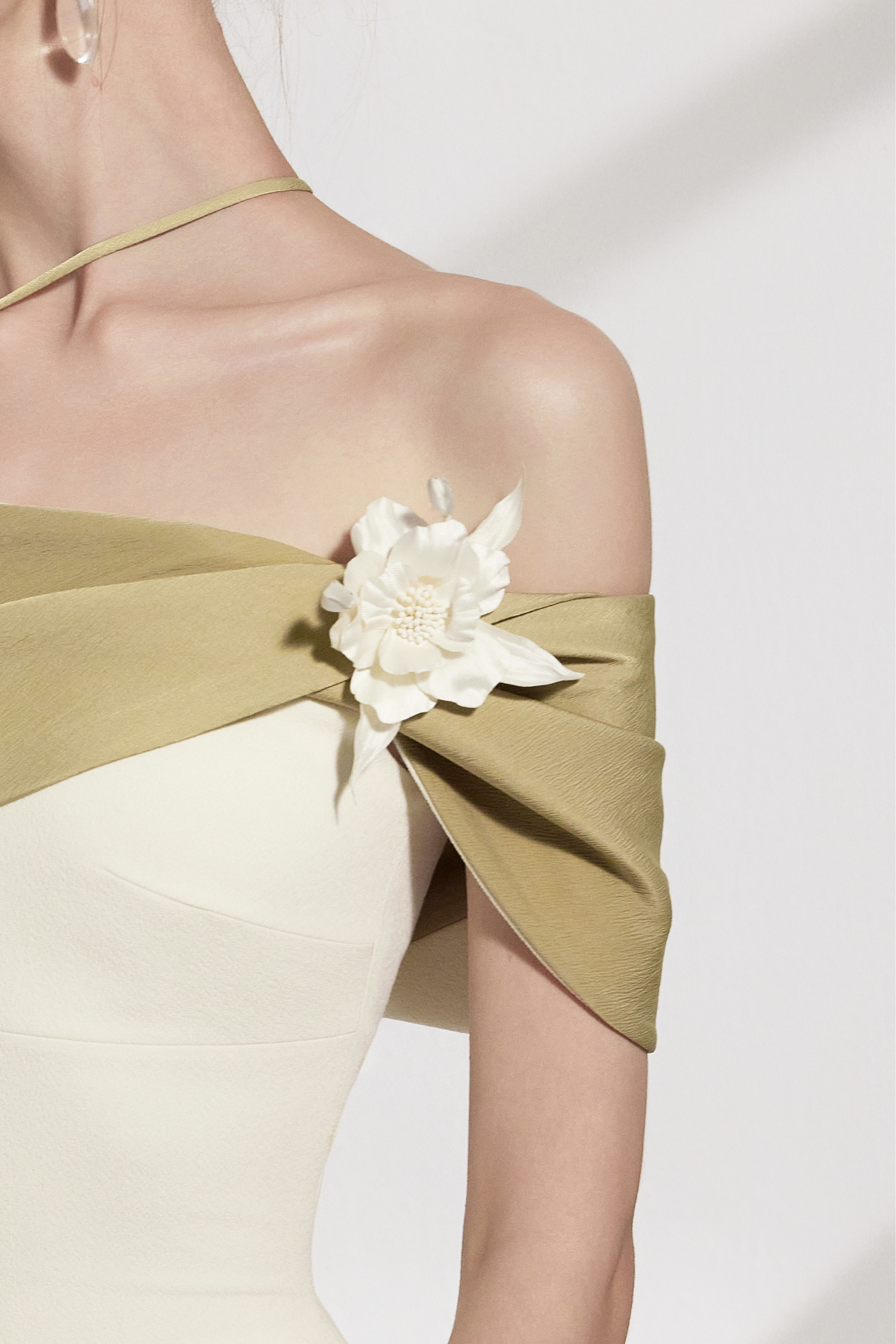BYDENIO Sylva Flower Brooch