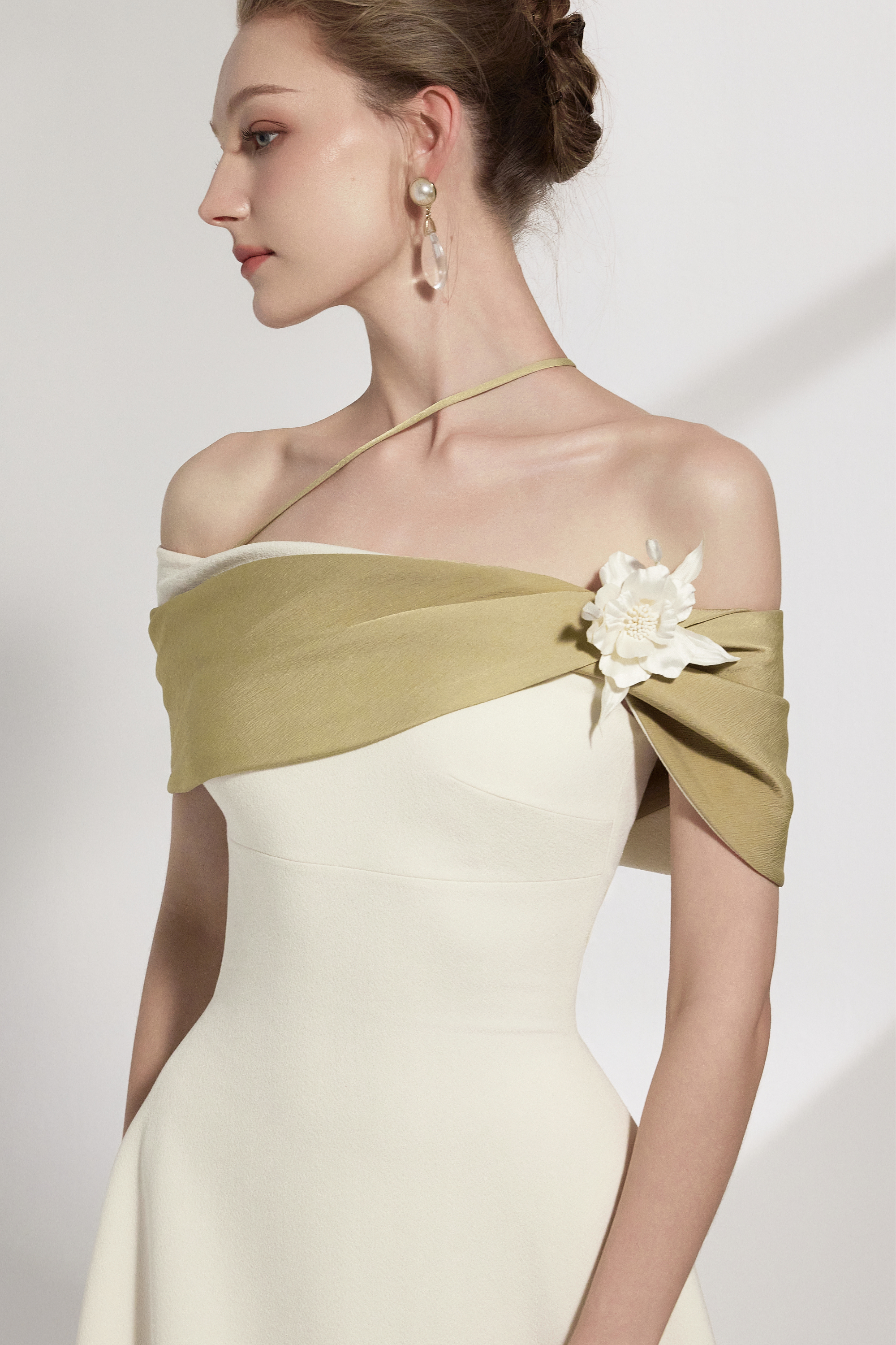 BYDENIO Sylva Flower Brooch