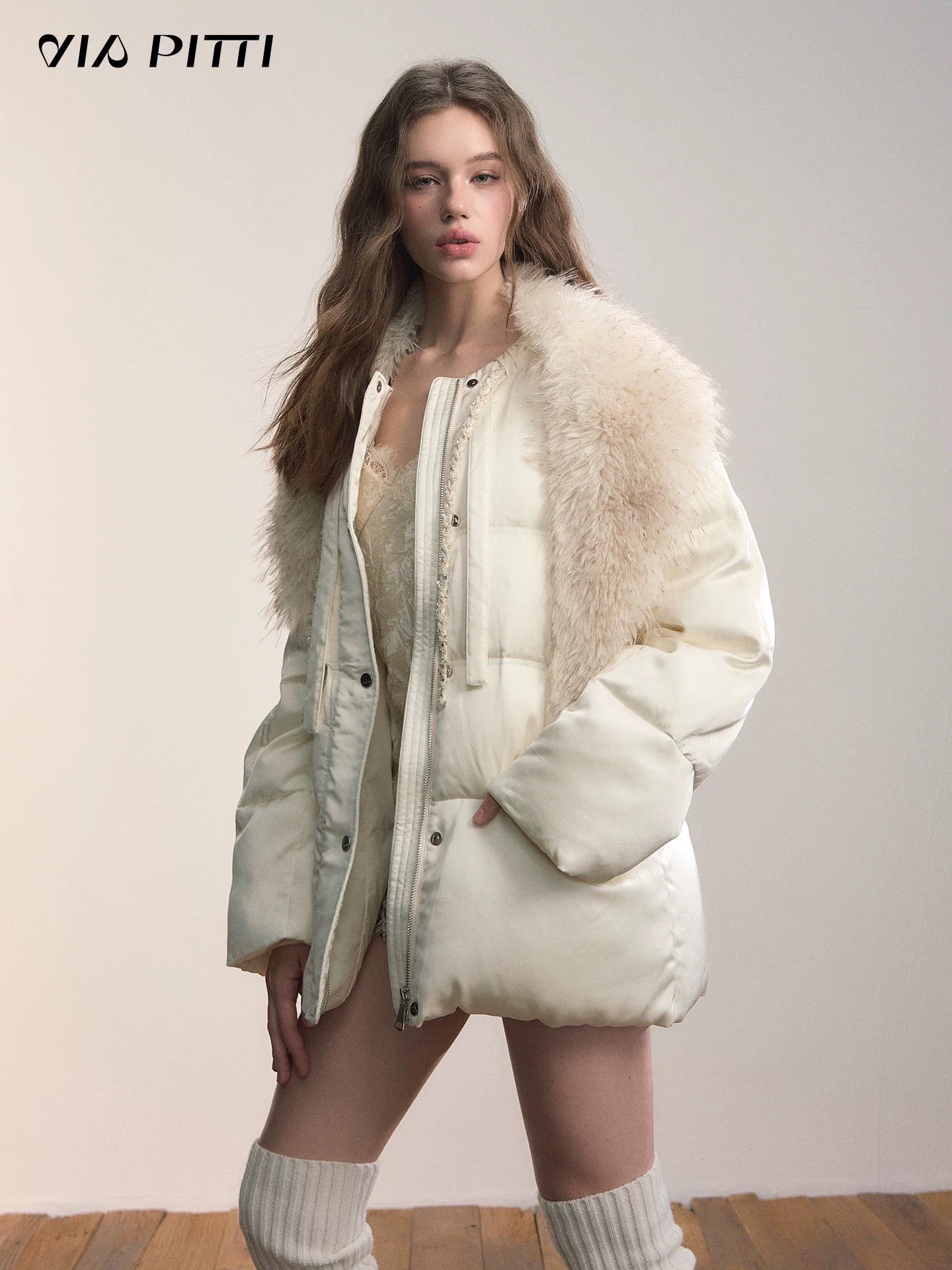 VIA PITTI VIADC675 Drawstring white duck down jacket