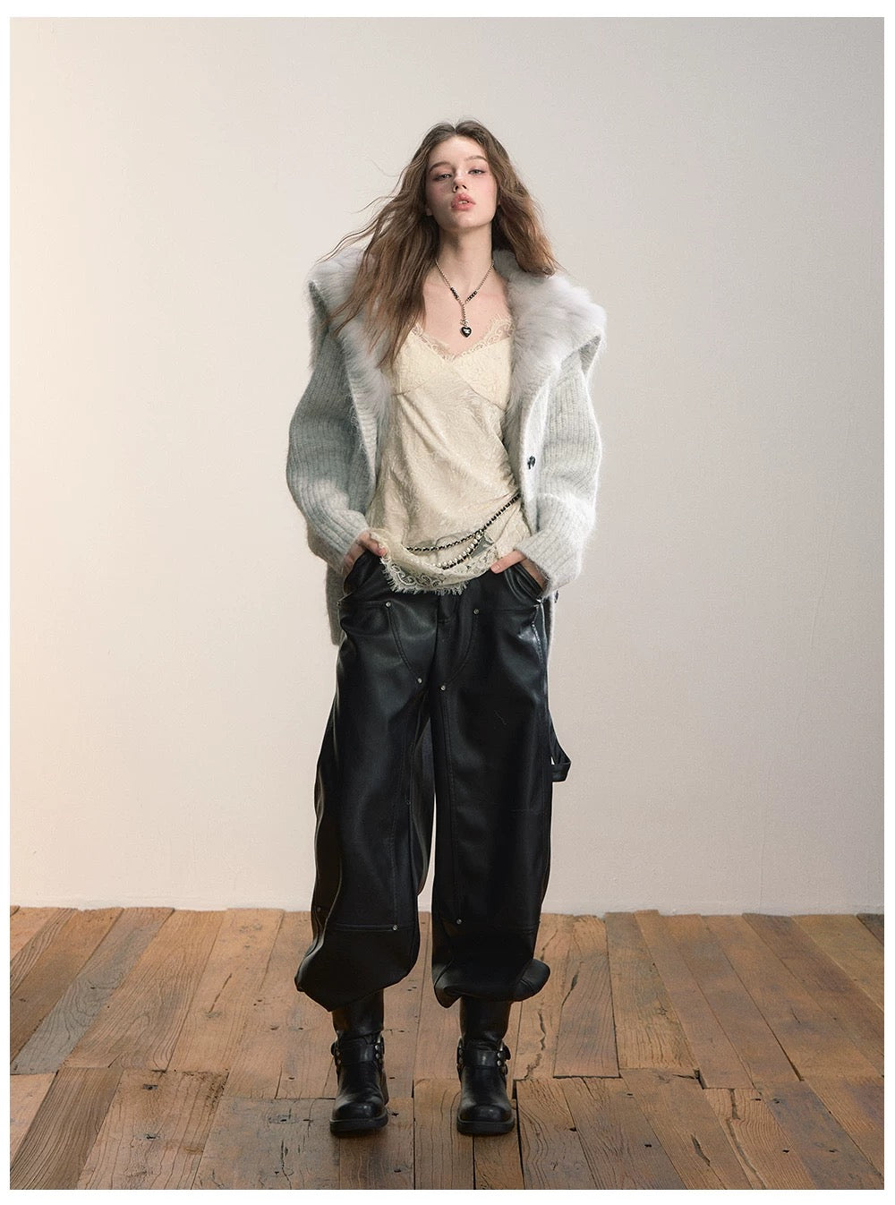 VIA PITTI VIADK672 Big collar plush cardigan