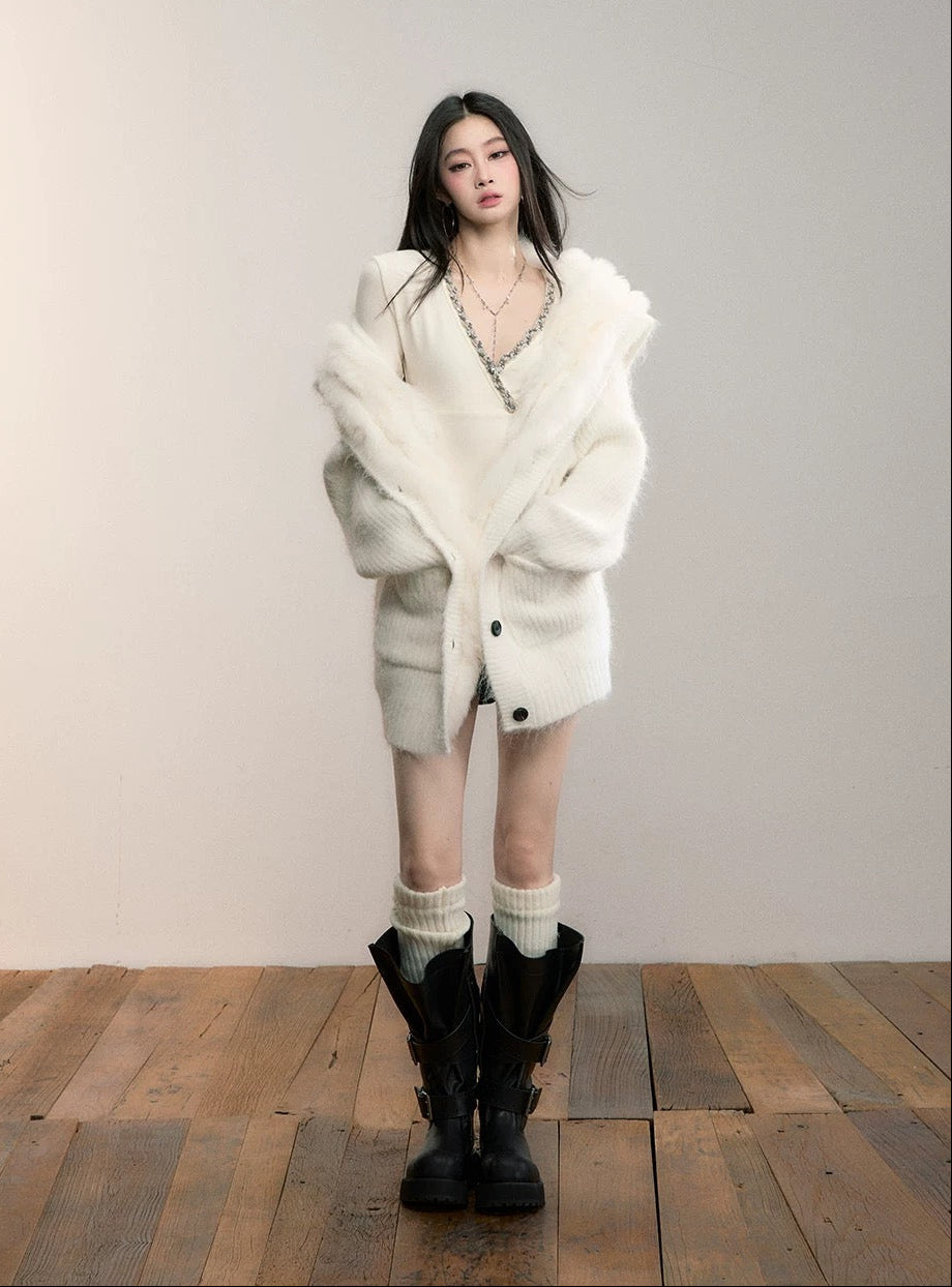 VIA PITTI VIADK672 Big collar plush cardigan