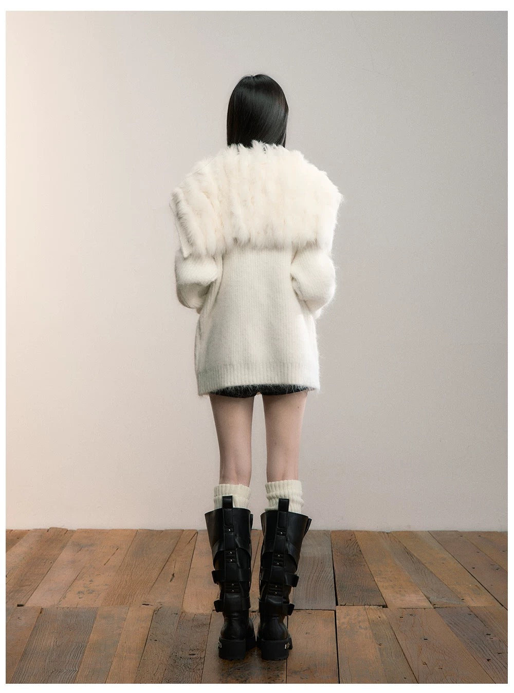 VIA PITTI VIADK672 Big collar plush cardigan