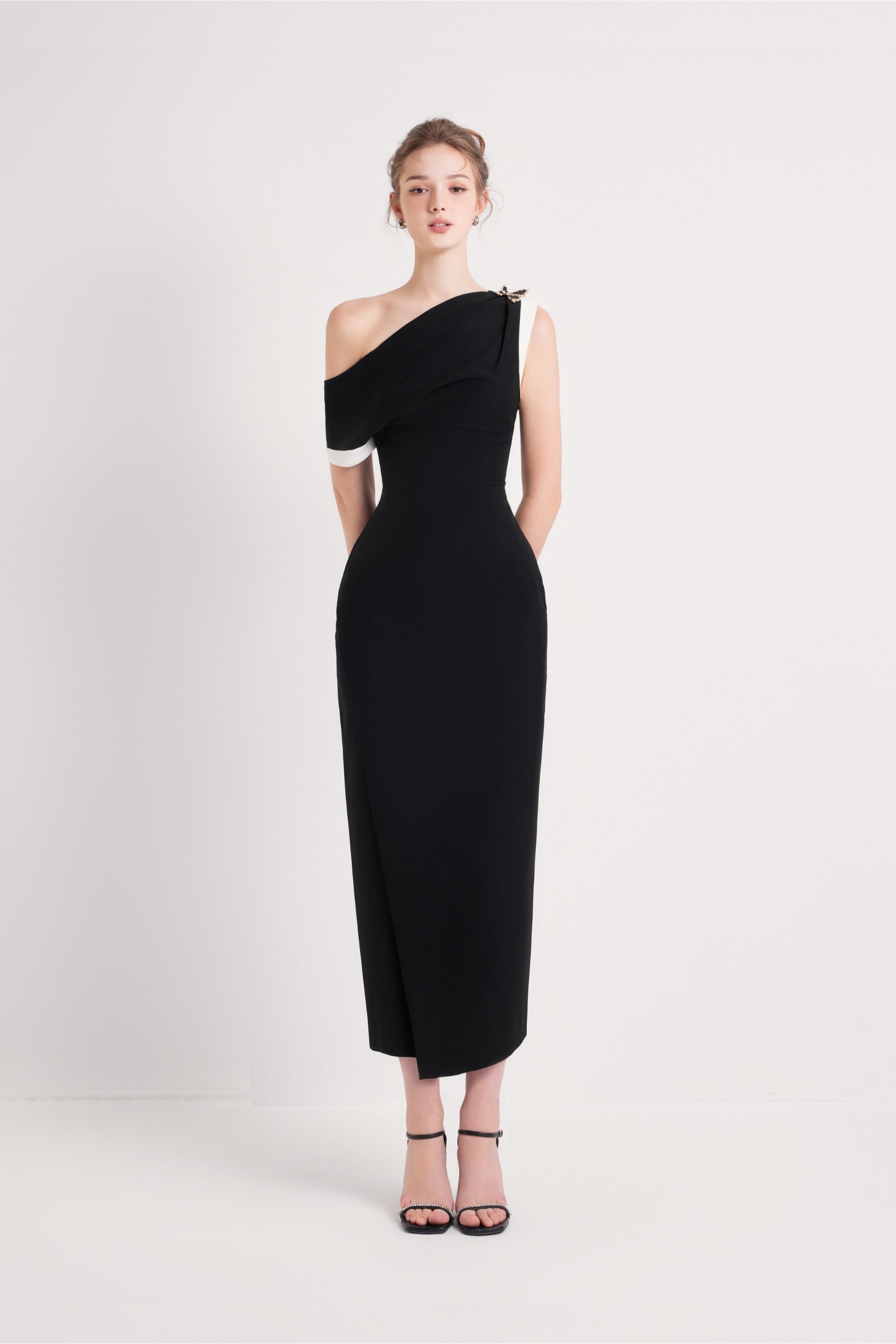 BYDENIO Otis Pencil Midi Dress