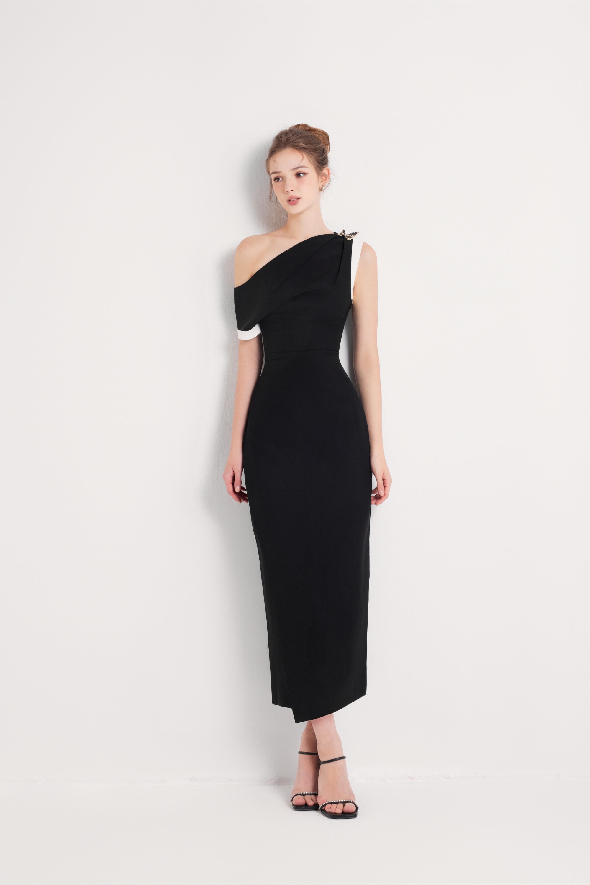 BYDENIO Otis Pencil Midi Dress
