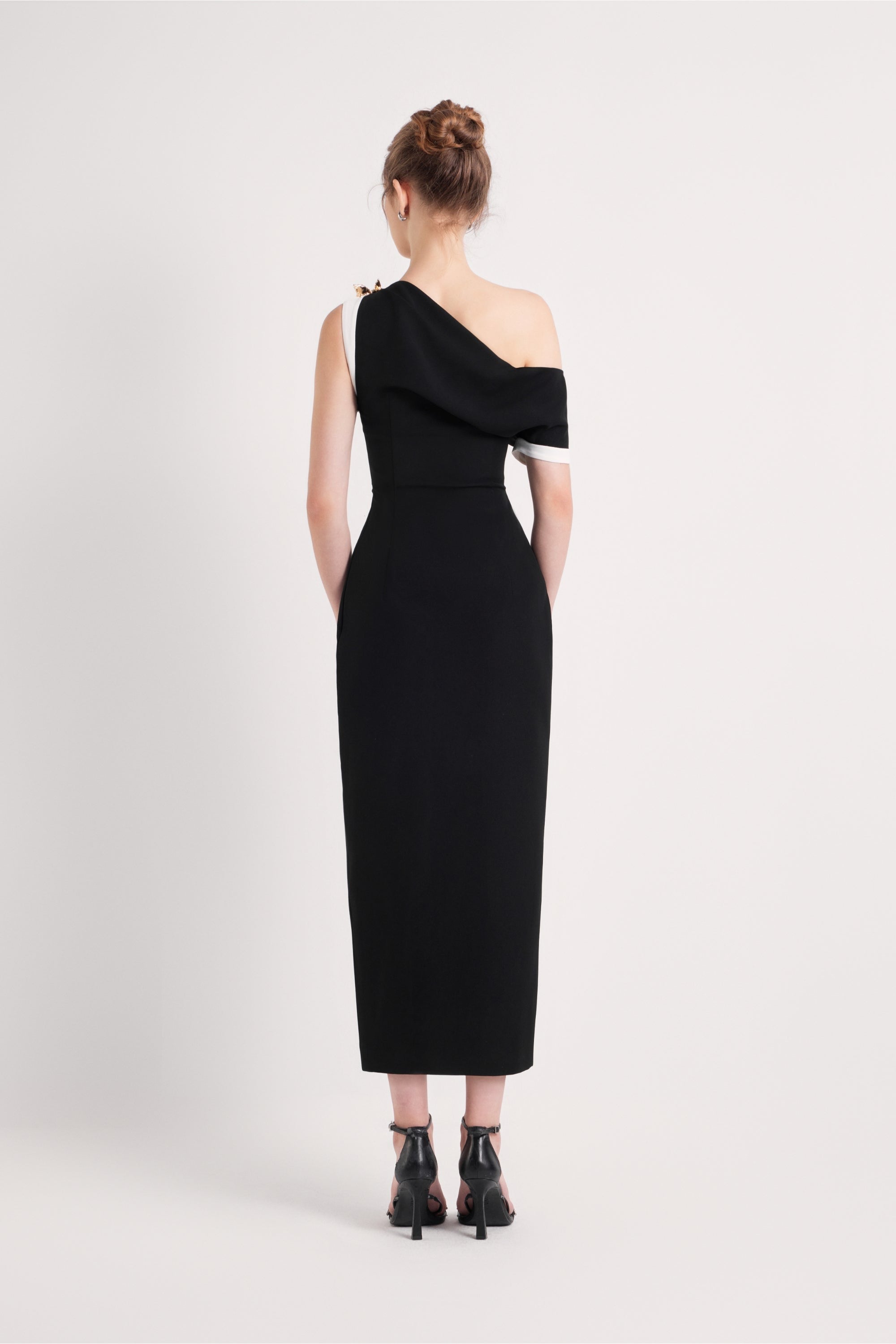 BYDENIO Otis Pencil Midi Dress