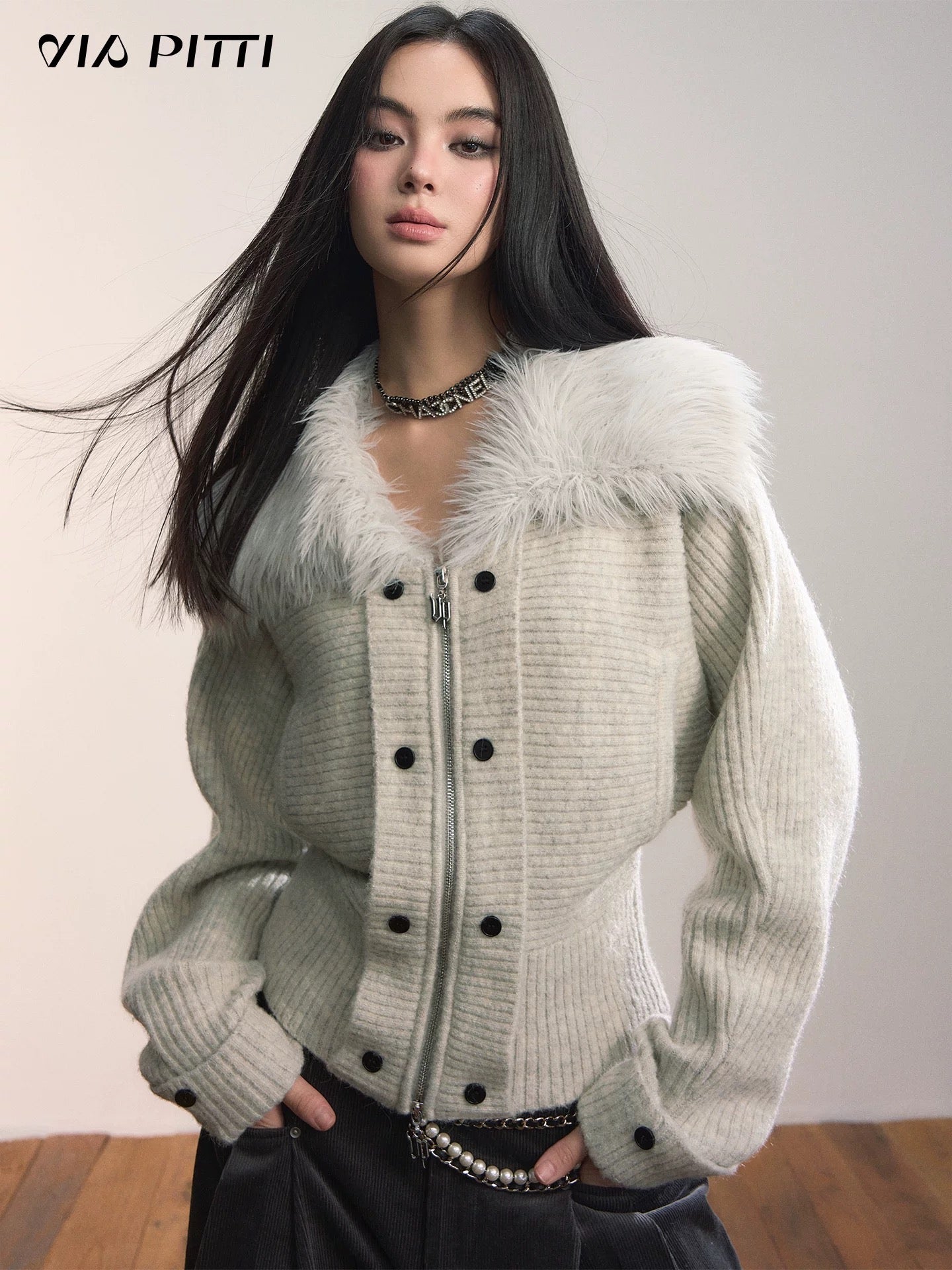 VIA PITTI VIADK671 Plush collar waist cinching lapel jacket