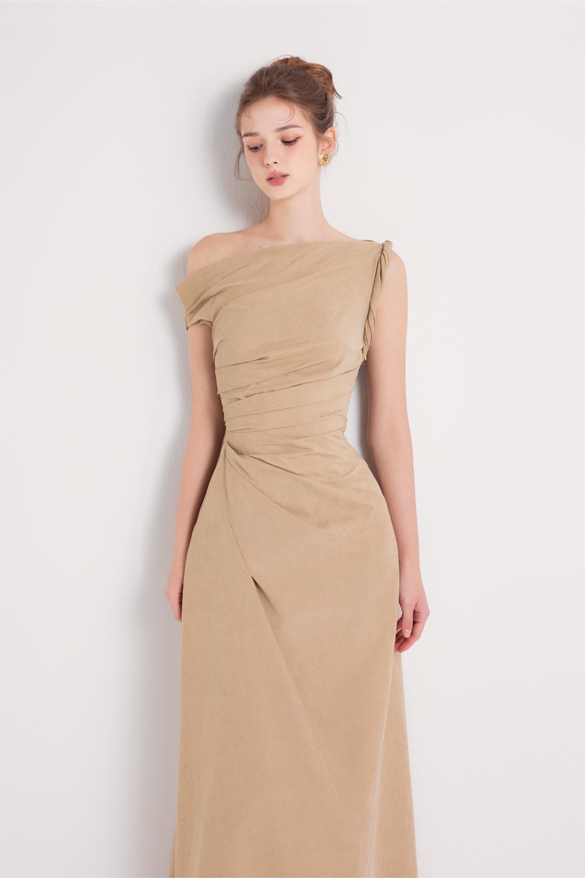 BYDENIO Bliss Off-shoulder Dress with Twisted Detail