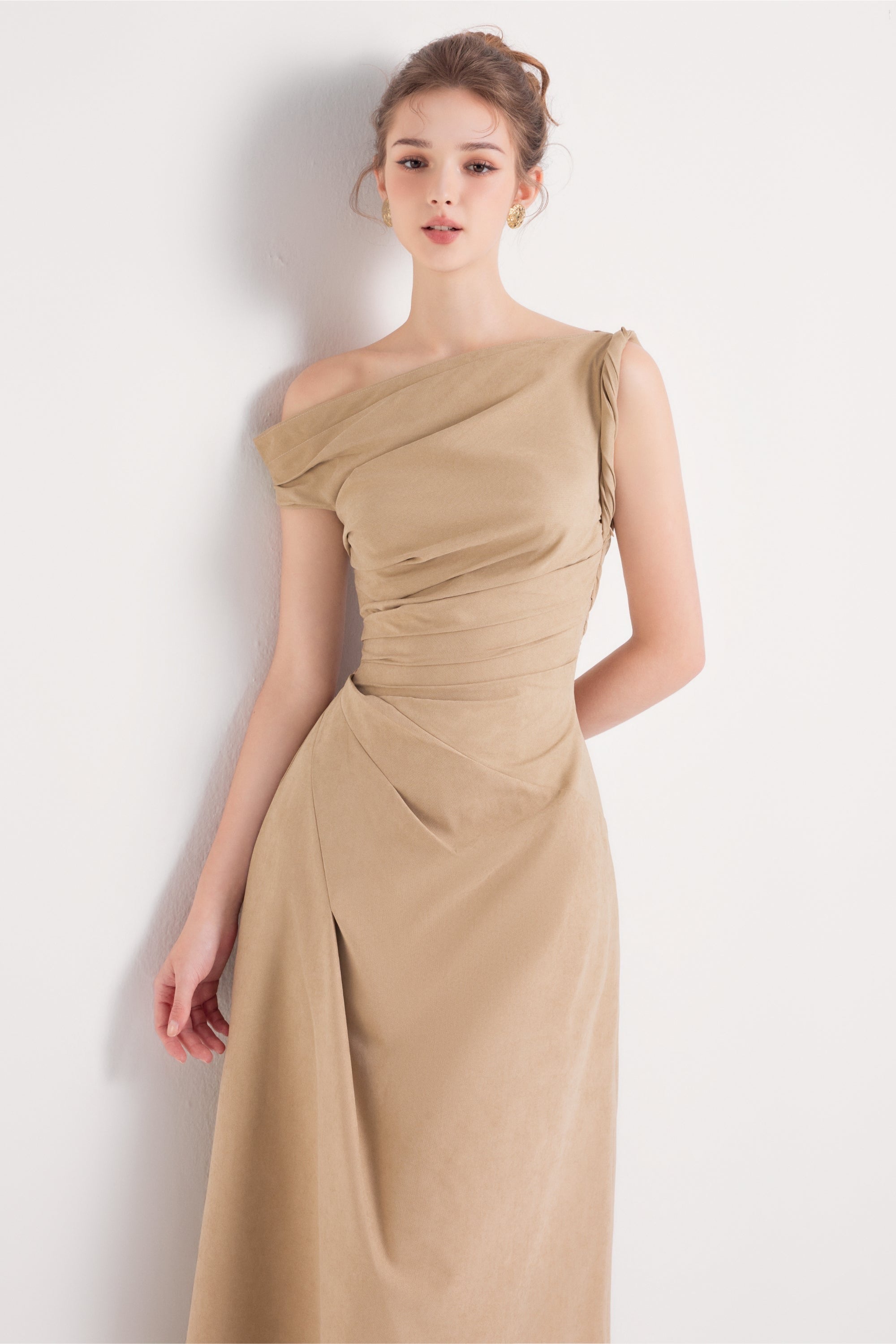 BYDENIO Bliss Off-shoulder Dress with Twisted Detail