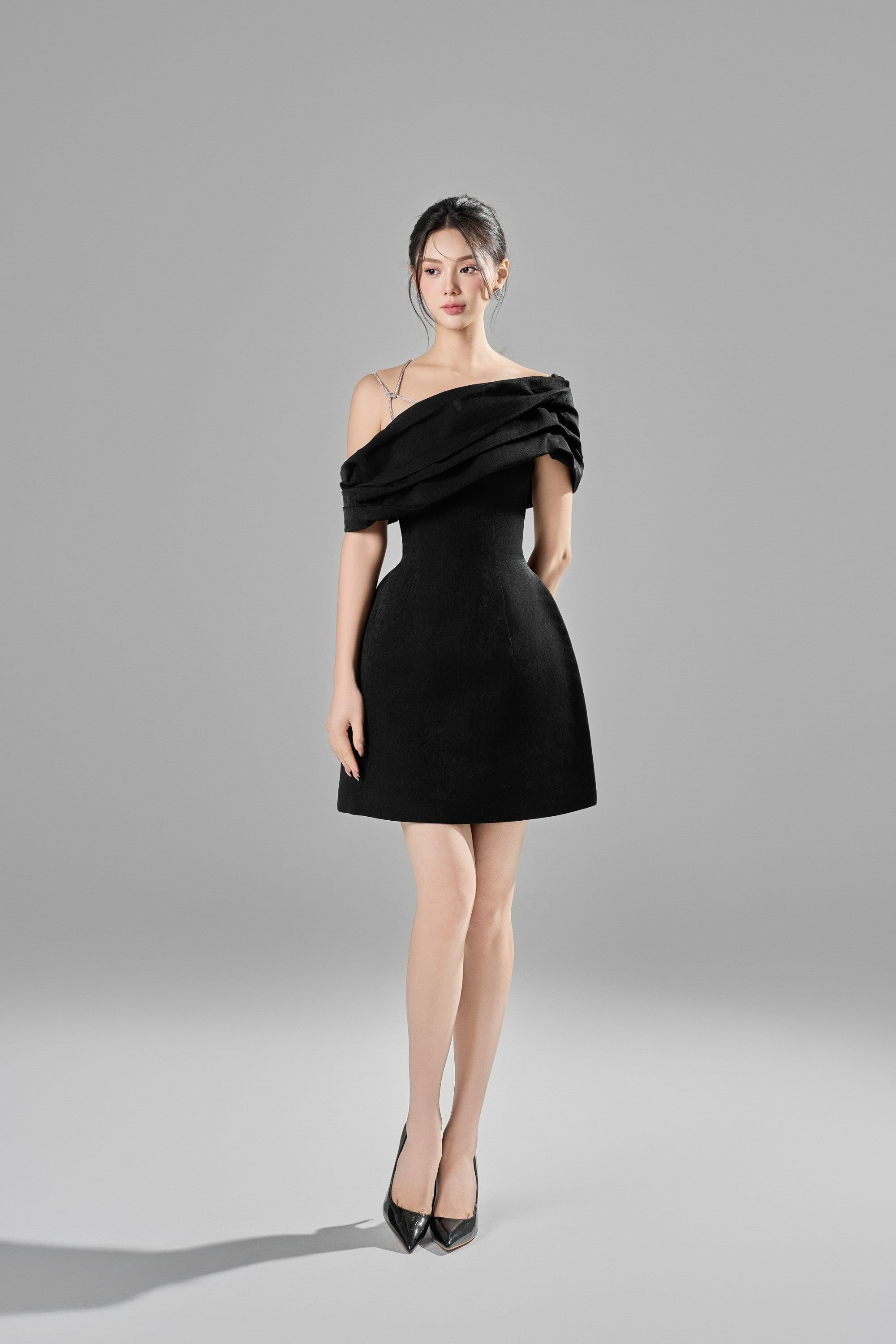 BYDENIO Elle Off-shoulder Mini Dress