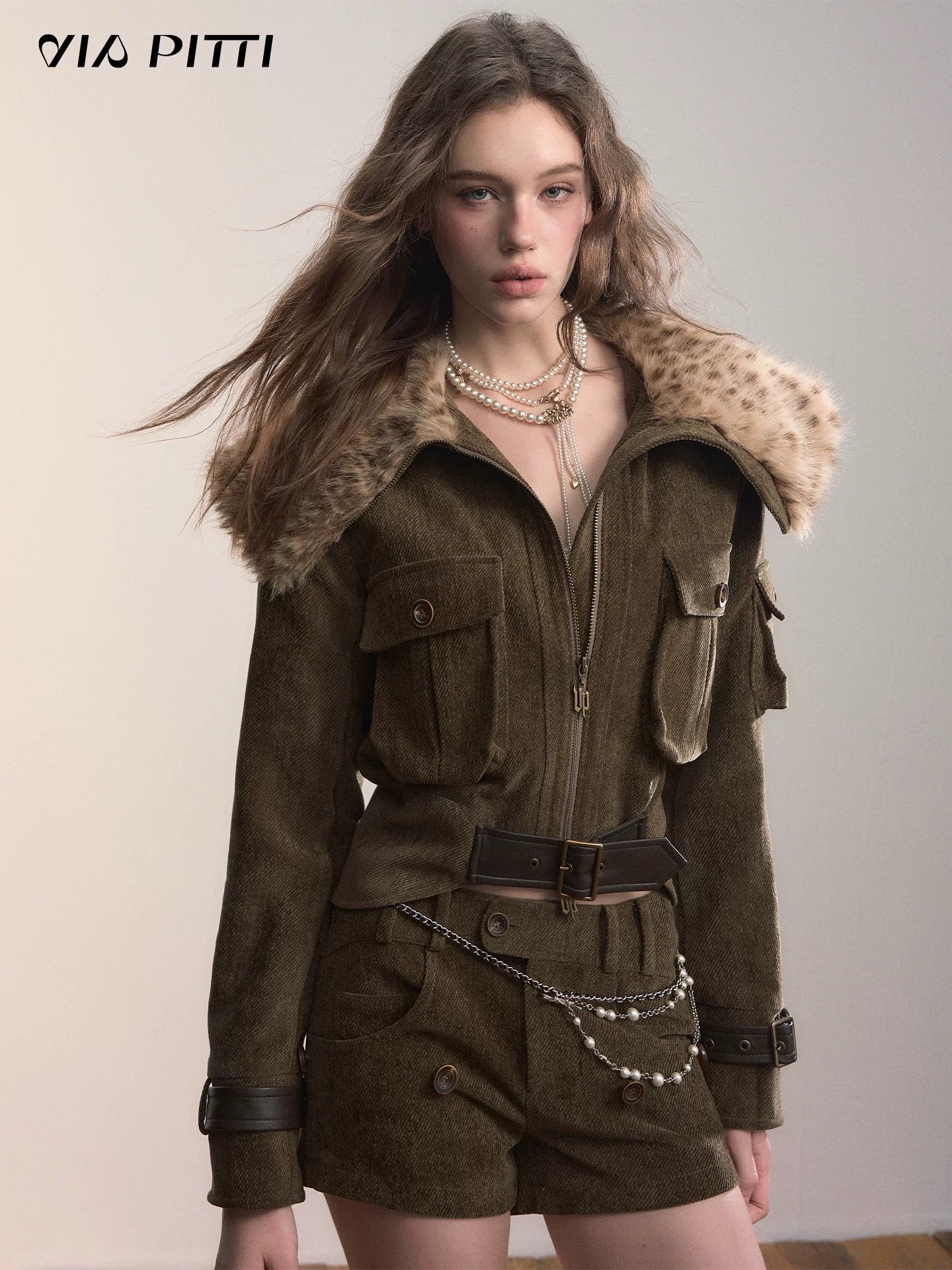 VIA PITTI VIADC584 Leopard print fur collar waist cinching jacket