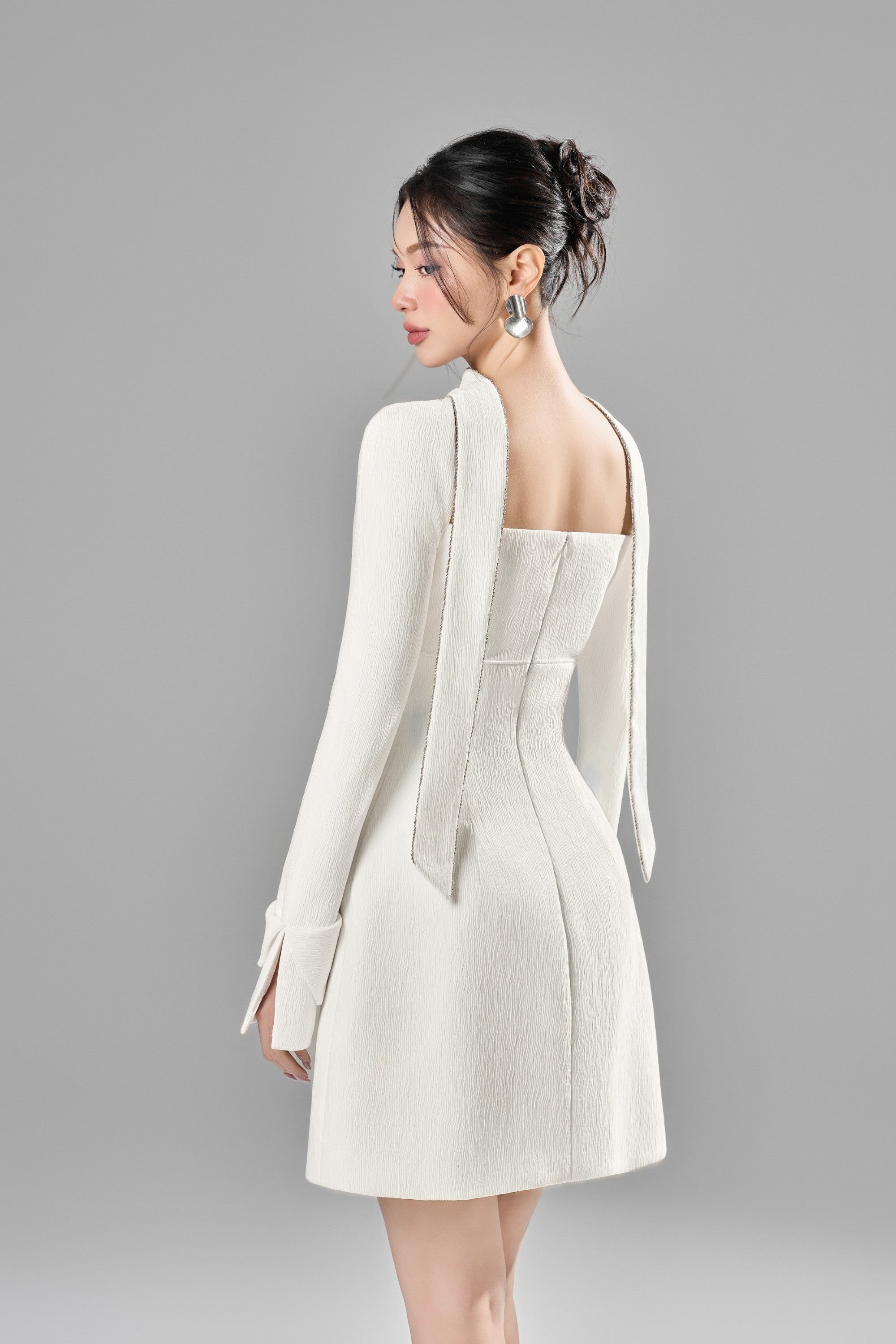 BYDENIO Gwen Long-sleeved Mini Dress