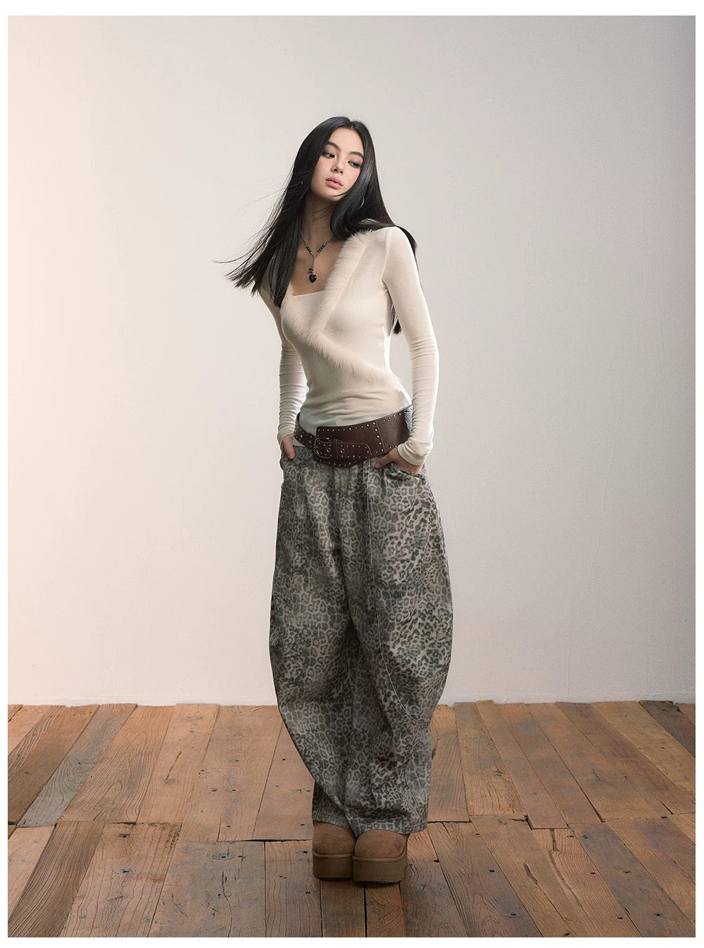 VIA PITTI VIADP674 Leopard print casual jeans