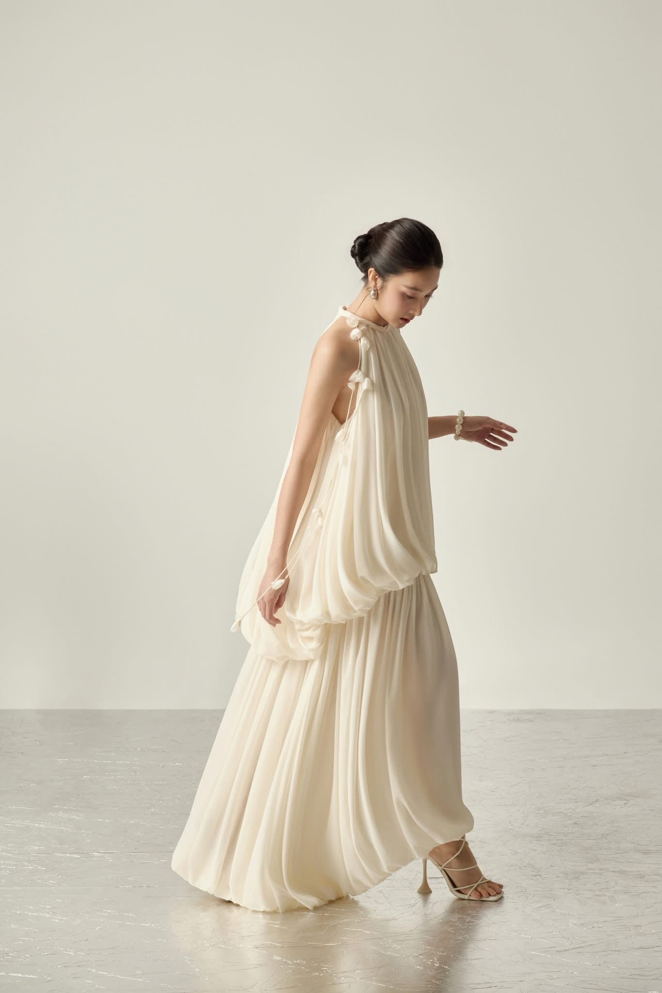 BYDENIO Matila Halter Neck Maxi Dress