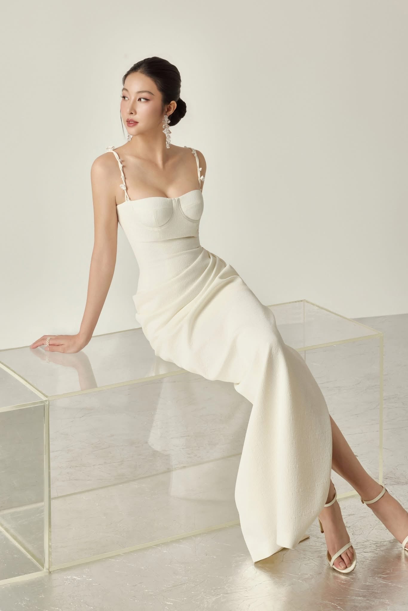 BYDENIO Magnolia Side Slit Drapped Midi Dress