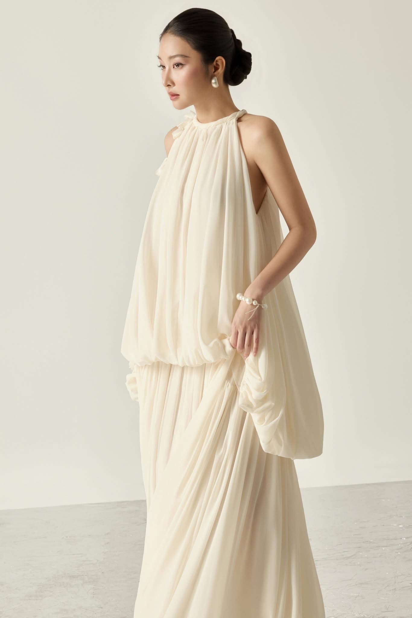 BYDENIO Matila Halter Neck Maxi Dress